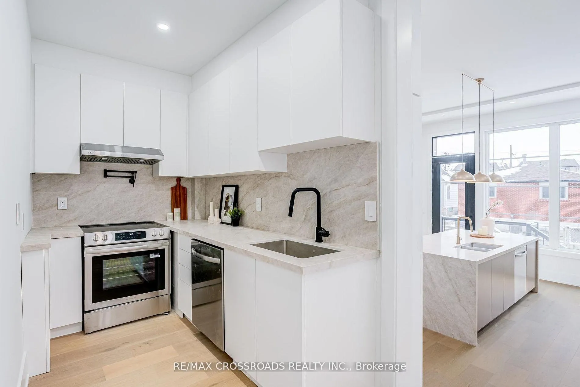 Photo 20 of 642 Annland Street, Pickering, Bay Ridges — HOMEH