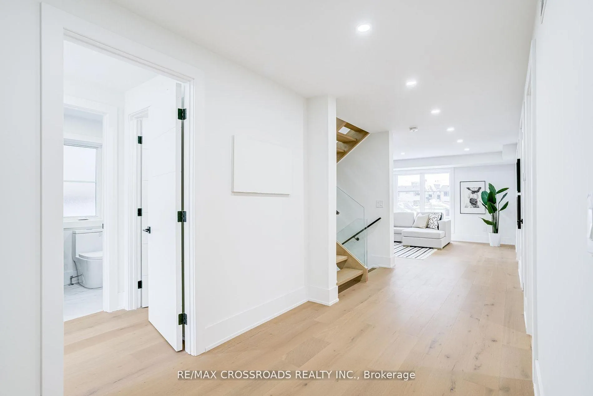 Photo 24 of 642 Annland Street, Pickering, Bay Ridges — HOMEH