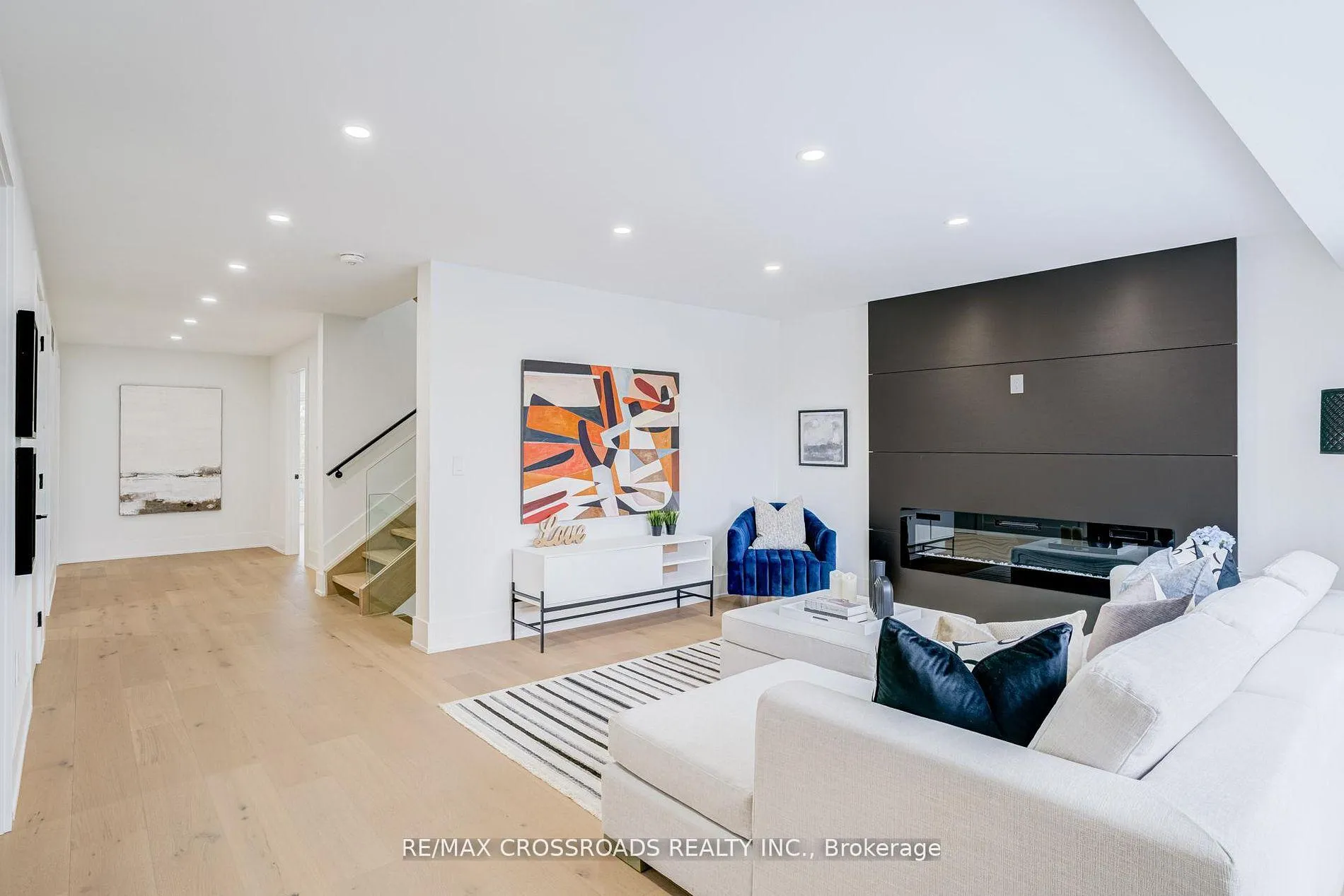 Photo 26 of 642 Annland Street, Pickering, Bay Ridges — HOMEH