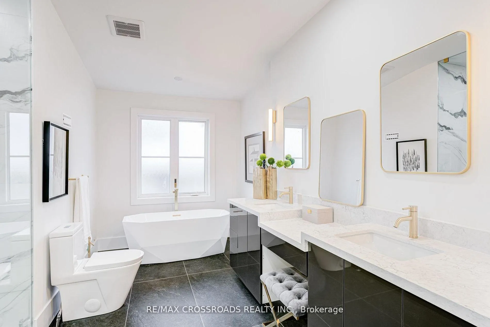 Photo 40 of 642 Annland Street, Pickering, Bay Ridges — HOMEH