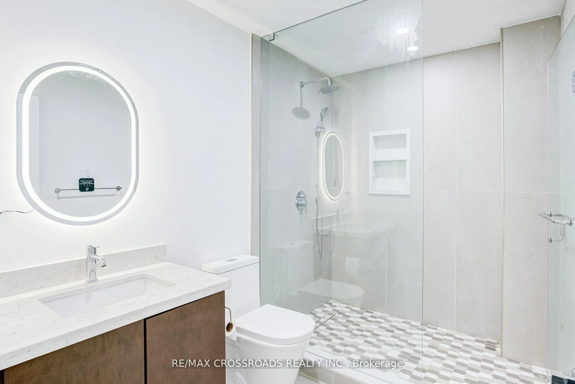 Photo 44 of 642 Annland Street, Pickering, Bay Ridges — HOMEH