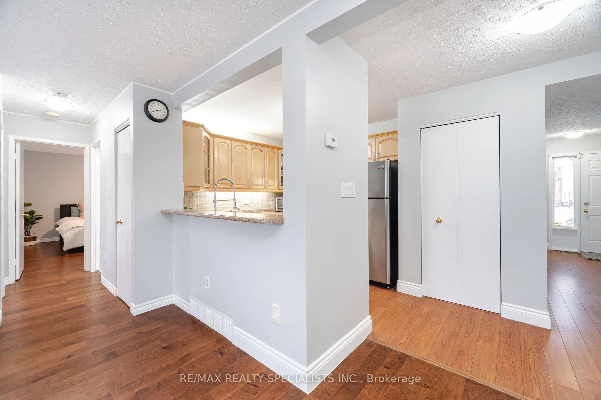 Photo 6 of Unit 11, 205 Highland Crescent, Kitchener, Victoria Hills — HOMEH