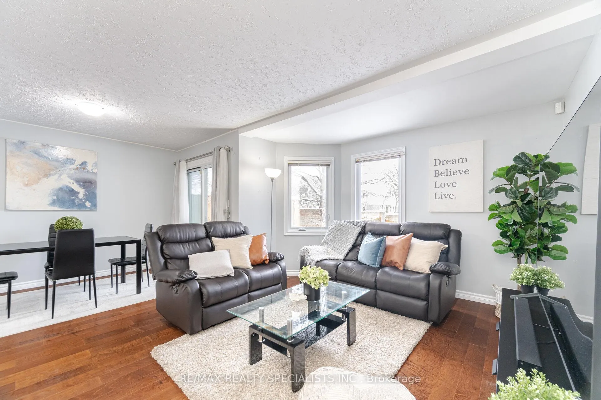 Photo 13 of Unit 11, 205 Highland Crescent, Kitchener, Victoria Hills — HOMEH