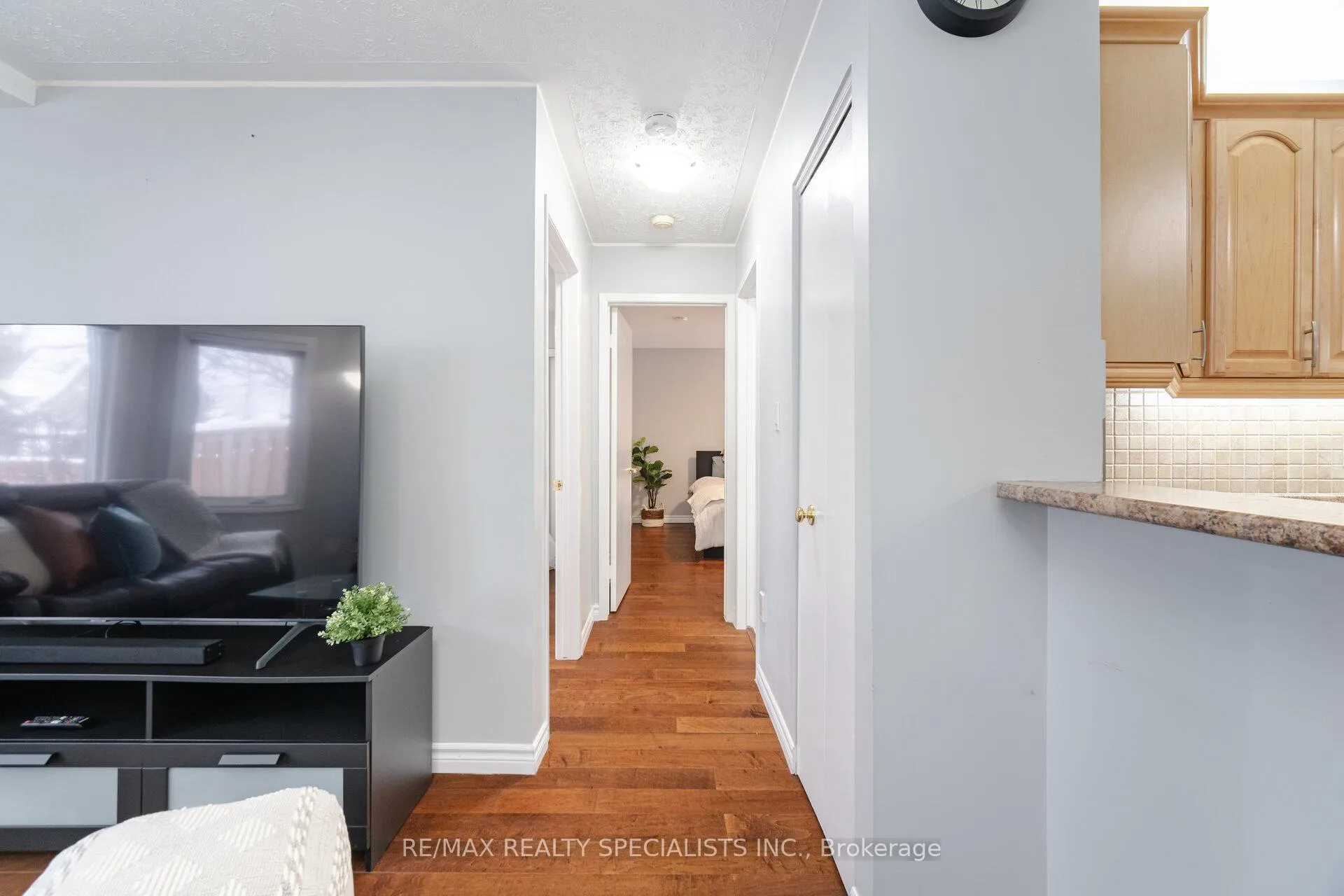 Photo 16 of Unit 11, 205 Highland Crescent, Kitchener, Victoria Hills — HOMEH
