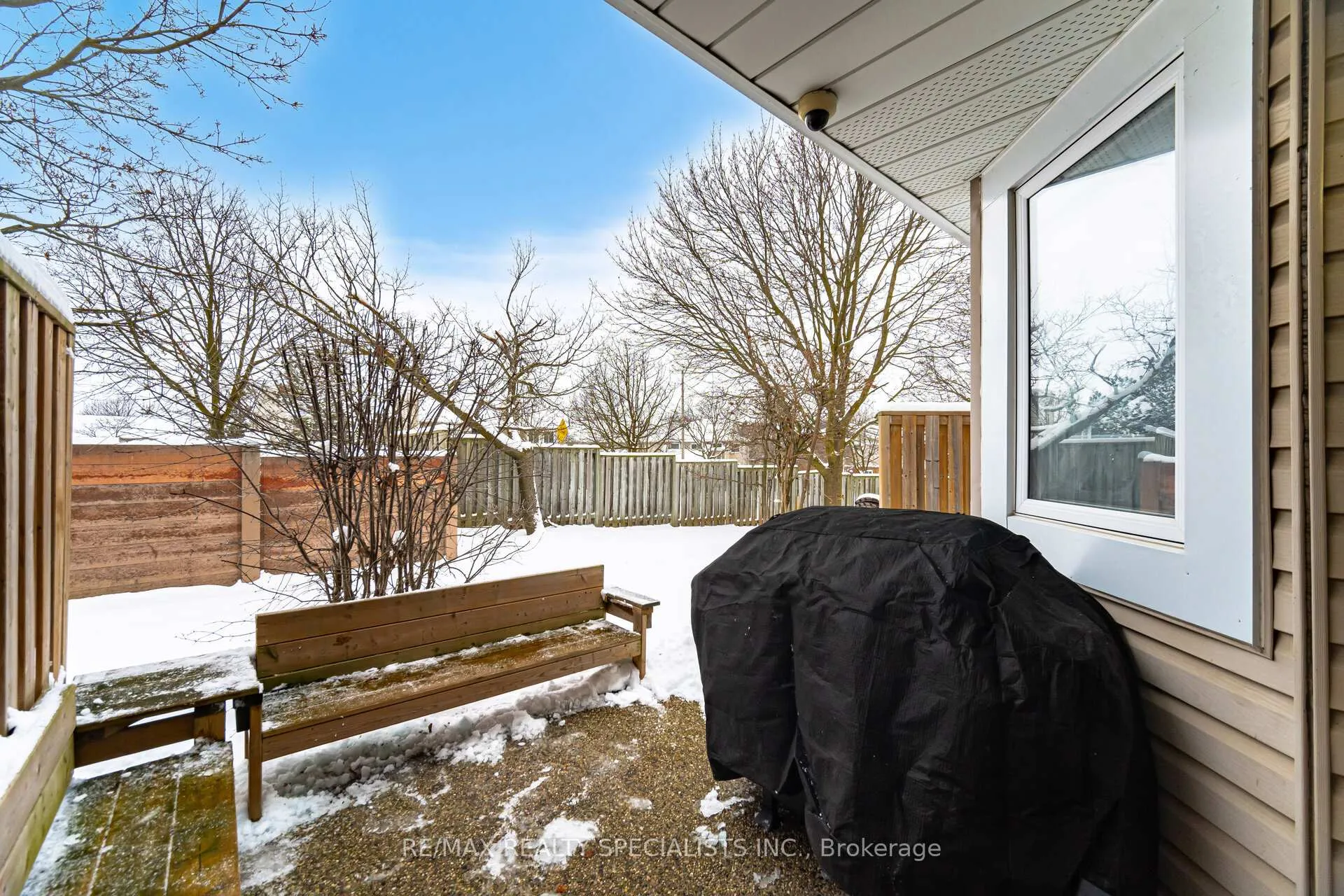 Photo 26 of Unit 11, 205 Highland Crescent, Kitchener, Victoria Hills — HOMEH
