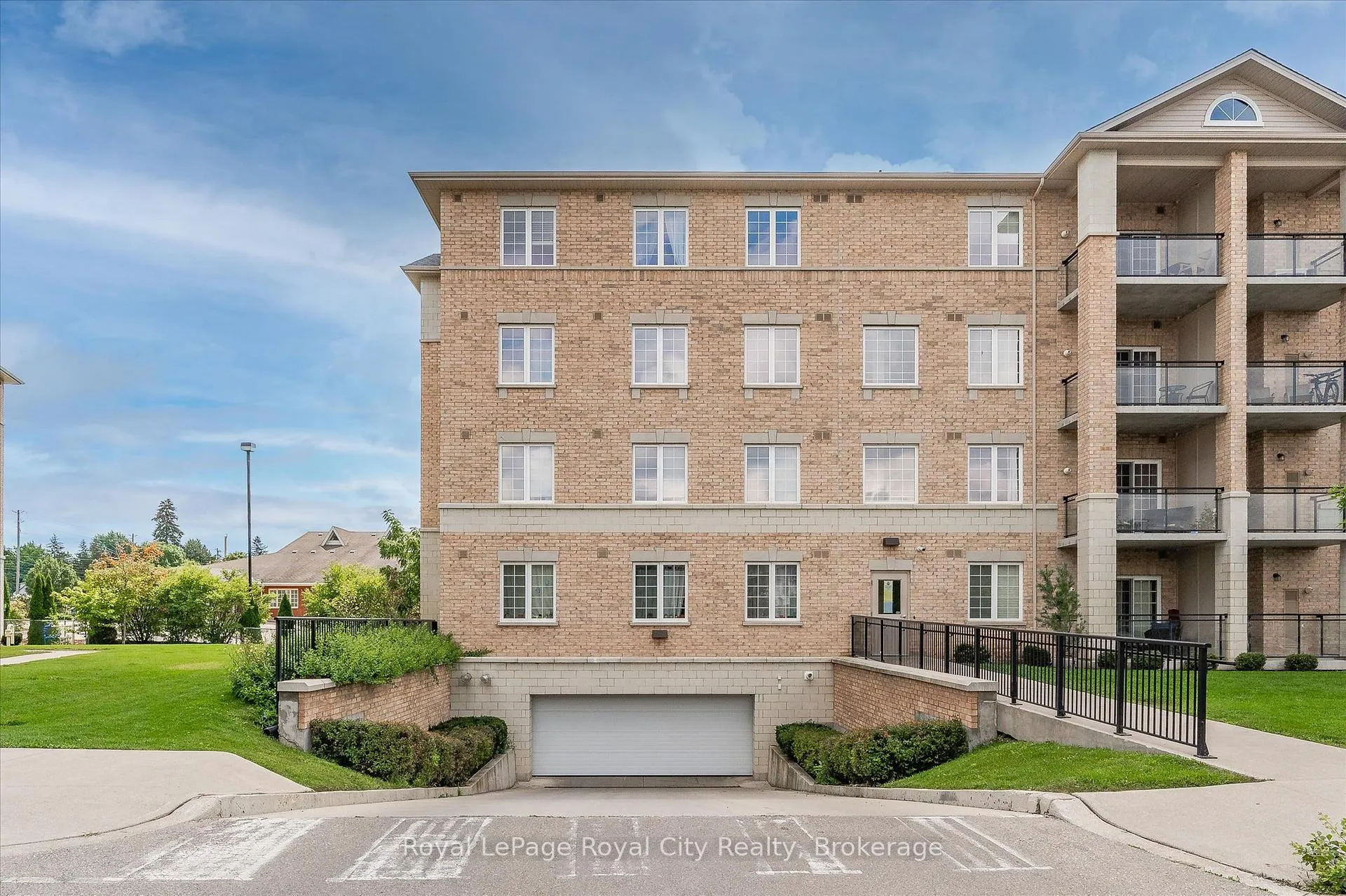 Photo 9 of Unit 429, 1077 Gordon Street, Guelph, Kortright West — HOMEH