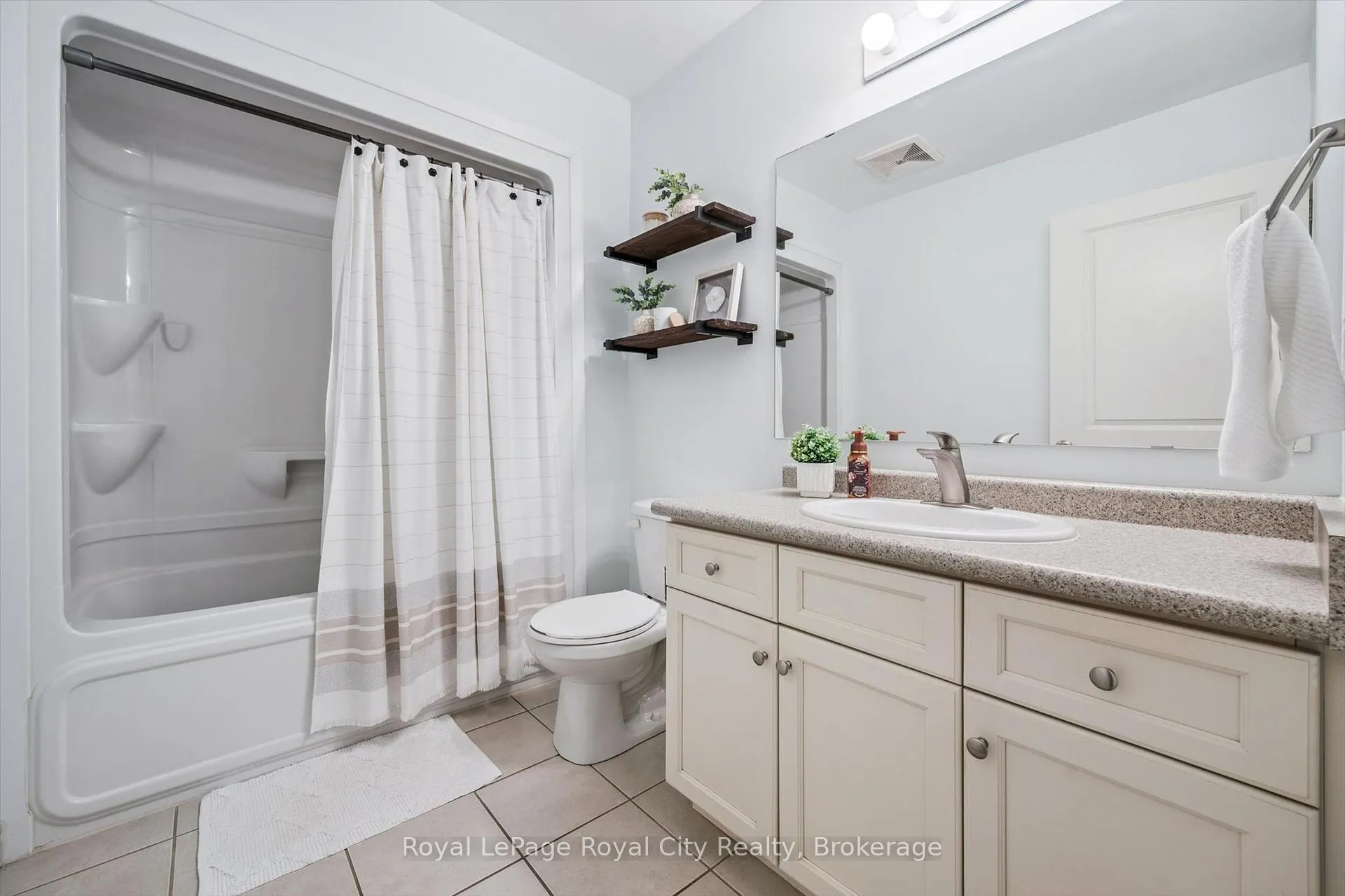 Photo 31 of Unit 429, 1077 Gordon Street, Guelph, Kortright West — HOMEH