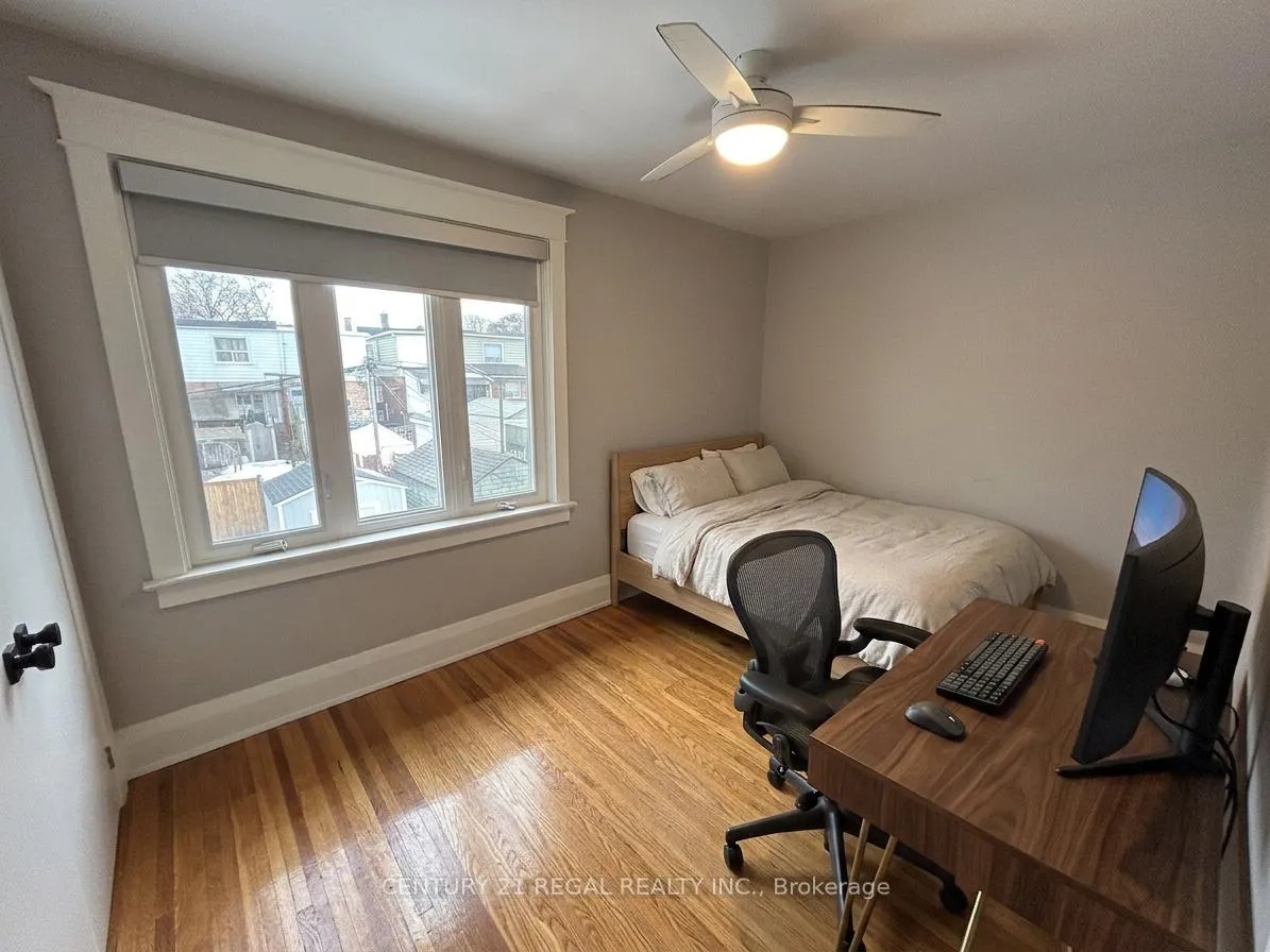 Photo 6 of 40 Glebeholme Boulevard, Toronto, Danforth — HOMEH