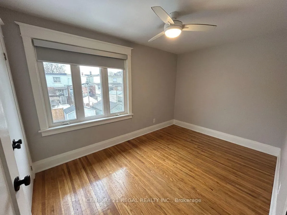 Photo 7 of 40 Glebeholme Boulevard, Toronto, Danforth — HOMEH