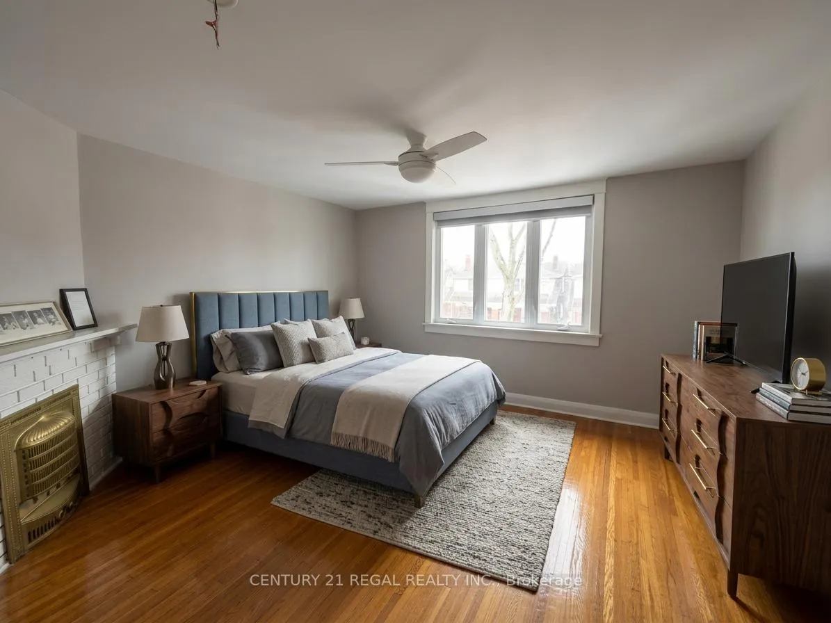 Photo 10 of 40 Glebeholme Boulevard, Toronto, Danforth — HOMEH