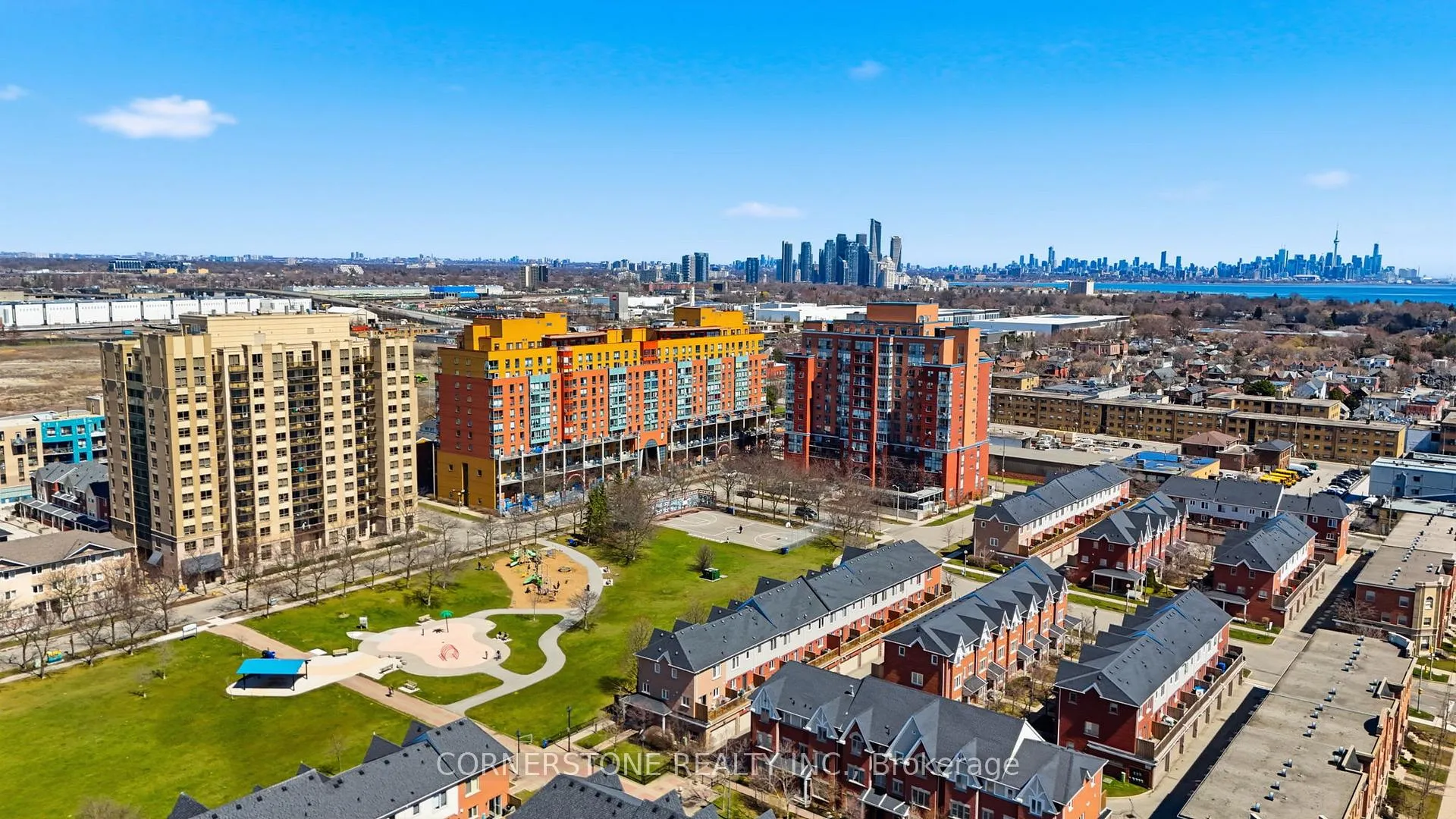 Photo 2 of Unit 209, 4 Elsinore Path, Etobicoke, New Toronto — HOMEH