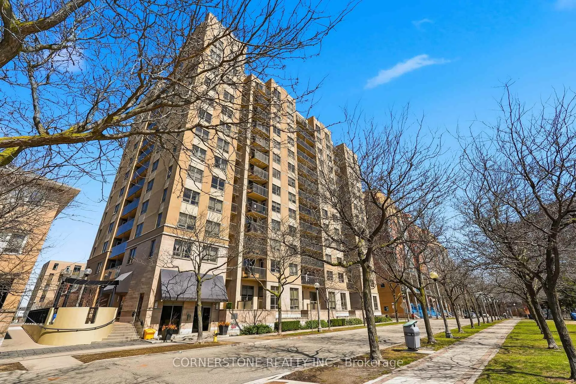 Photo 6 of Unit 209, 4 Elsinore Path, Etobicoke, New Toronto — HOMEH