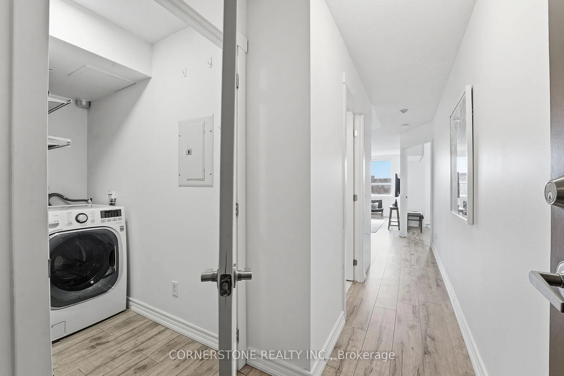 Photo 18 of Unit 209, 4 Elsinore Path, Etobicoke, New Toronto — HOMEH