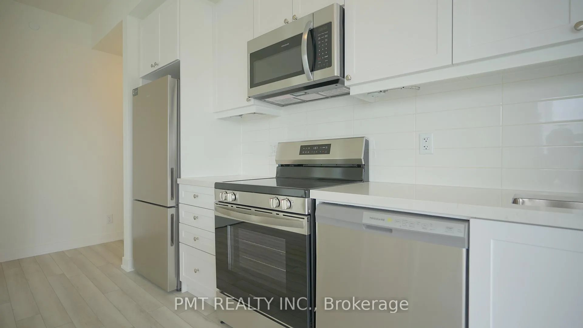 Photo 13 of Unit 1007, 51 Clarington Boulevard, Clarington, Bowmanville — HOMEH