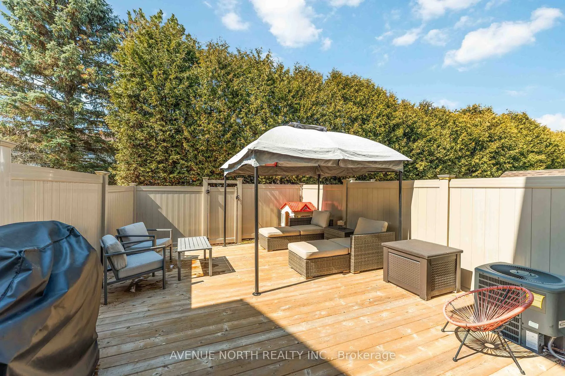 Photo 28 of 1964 Garden Park Lane, Ottawa, Blackburn Hamlet (South) — HOMEH