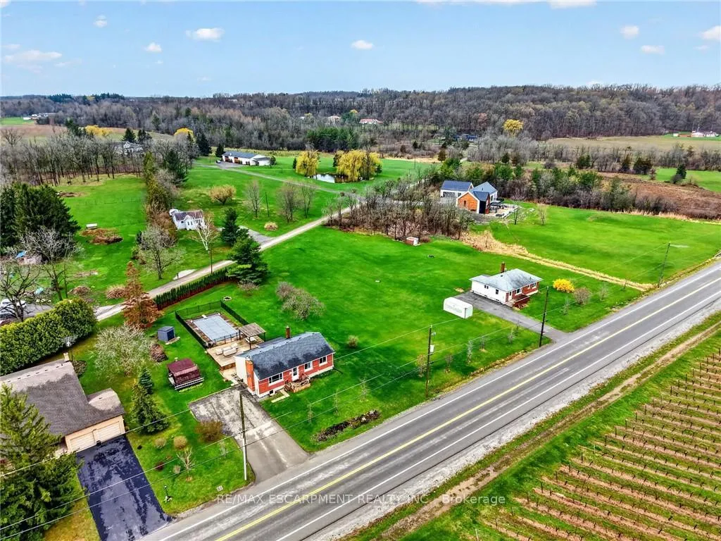 Photo 4 of 1510 Pelham Road, St. Catharines, Rural Eighth — HOMEH