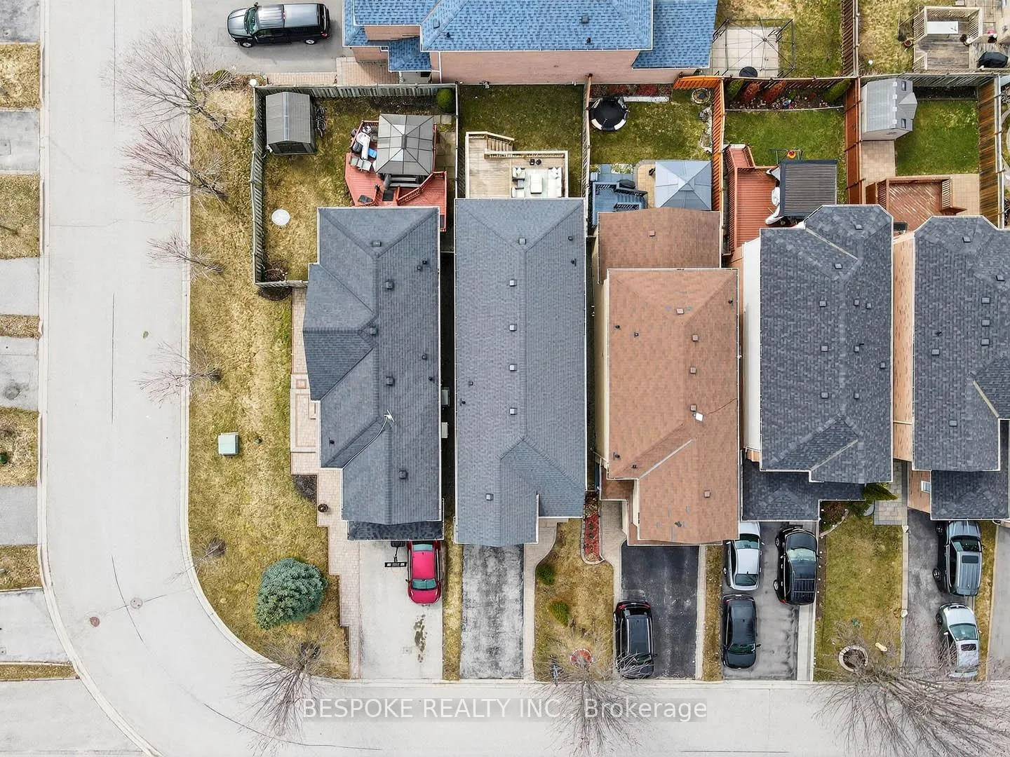 Photo 35 of 38 Perfitt Crescent, Ajax, Central — HOMEH