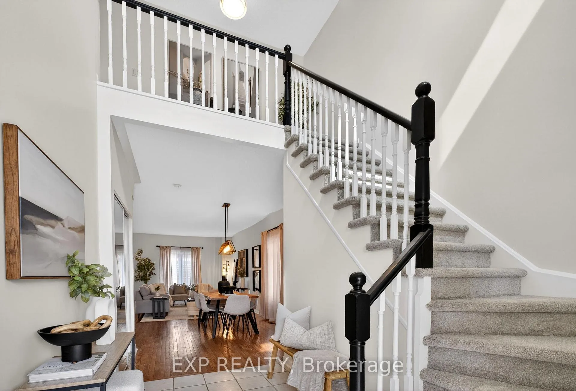 Photo 6 of 808 Greystone Court E, Oshawa, Pinecrest — HOMEH