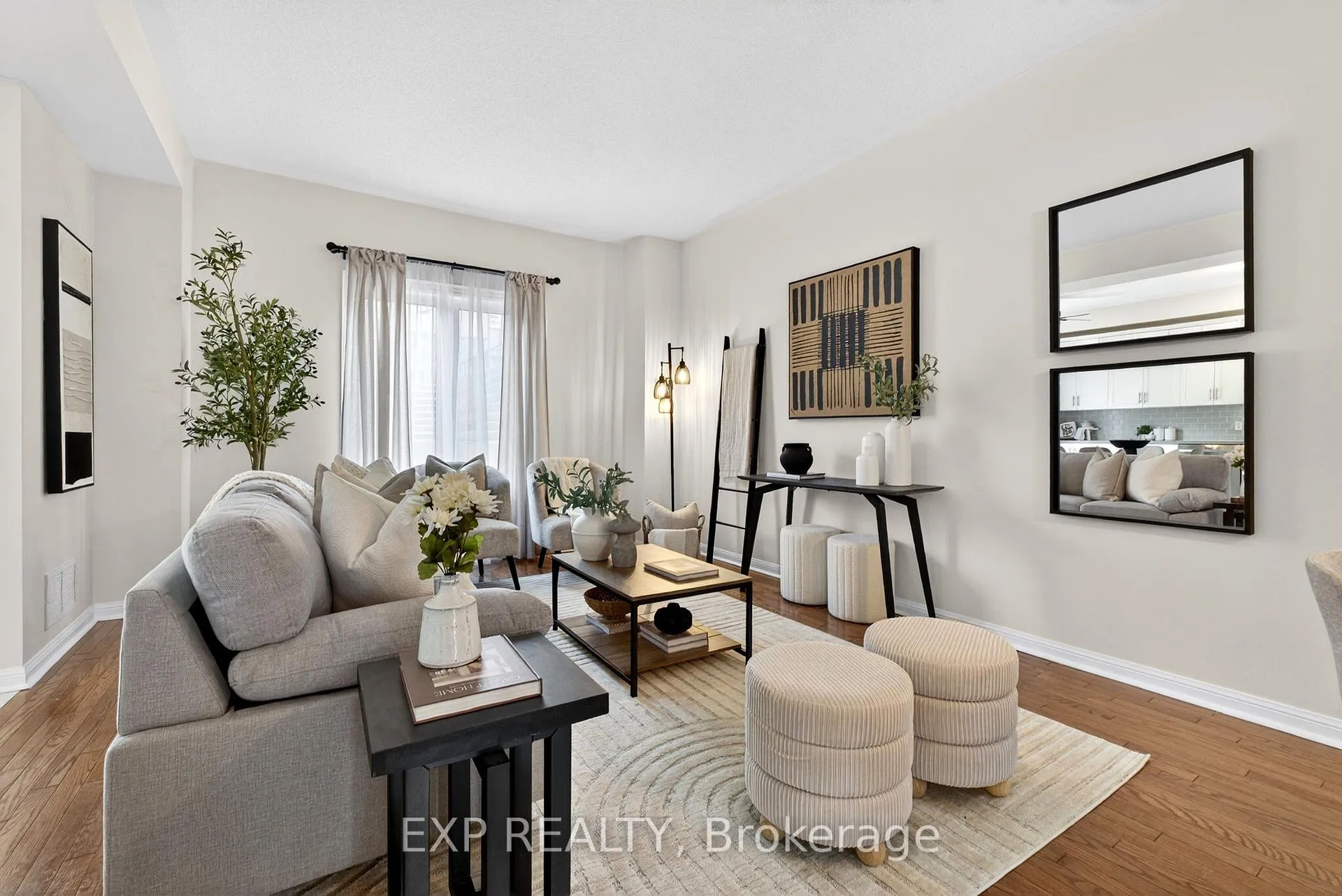 Photo 9 of 808 Greystone Court E, Oshawa, Pinecrest — HOMEH