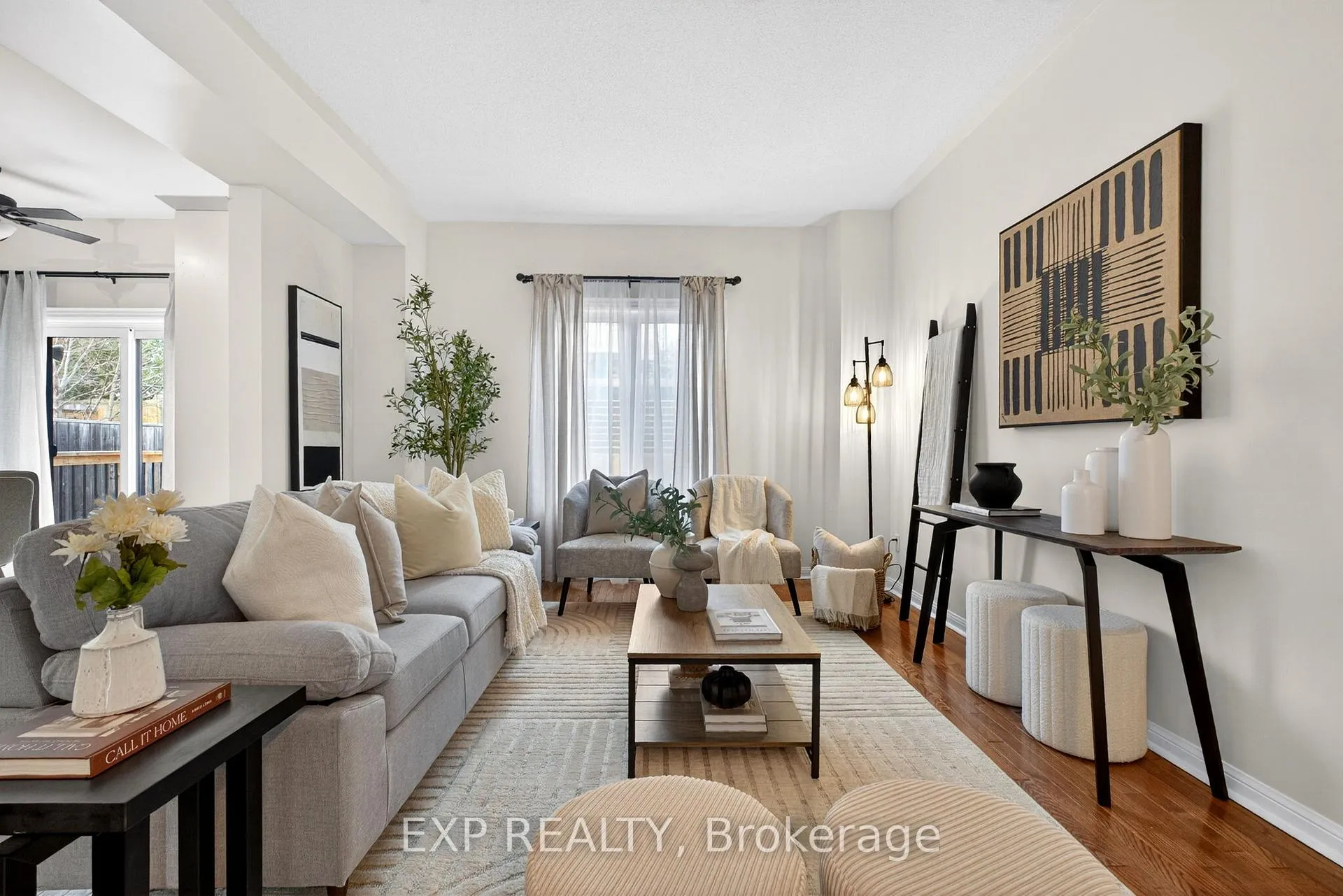Photo 10 of 808 Greystone Court E, Oshawa, Pinecrest — HOMEH