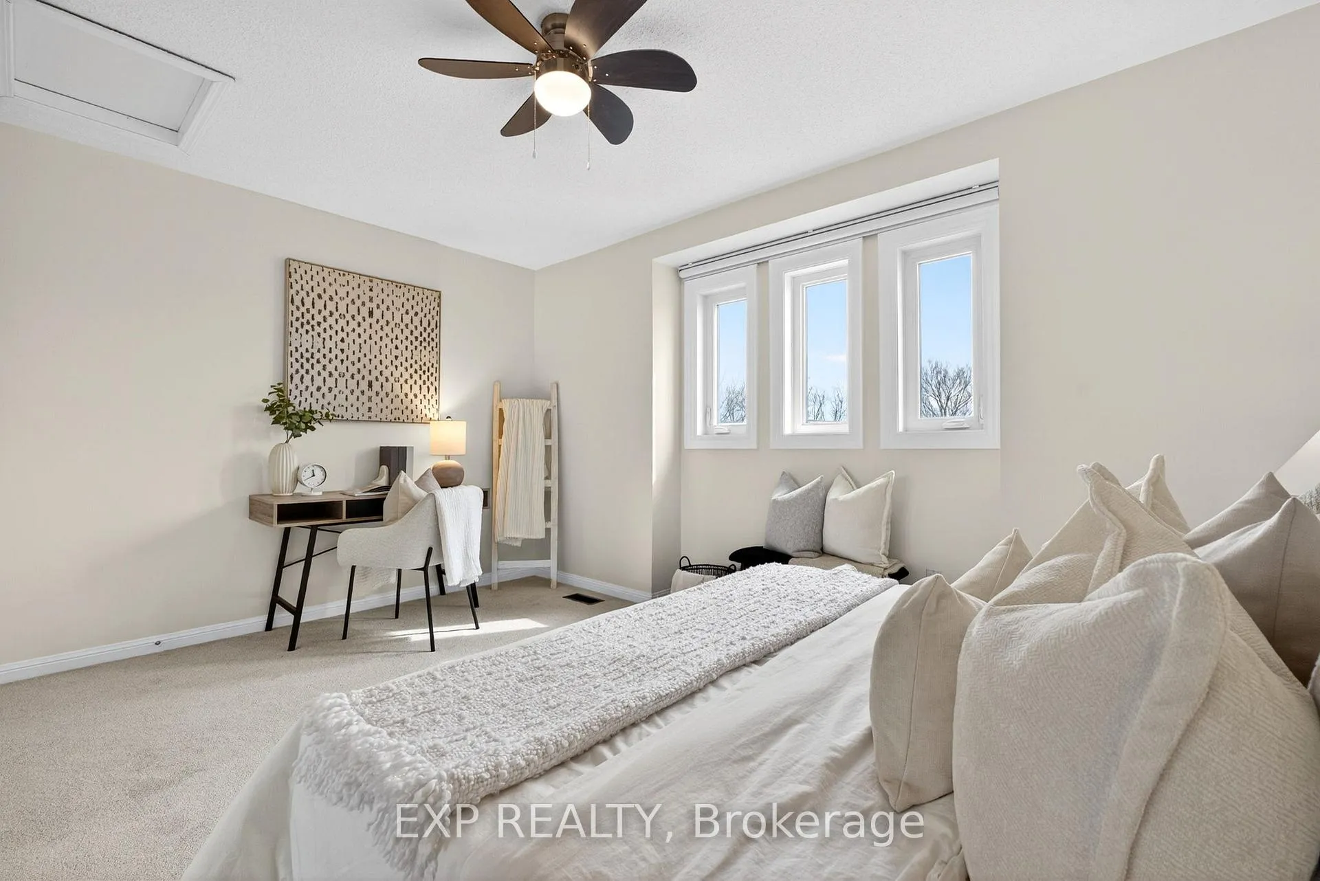 Photo 32 of 808 Greystone Court E, Oshawa, Pinecrest — HOMEH