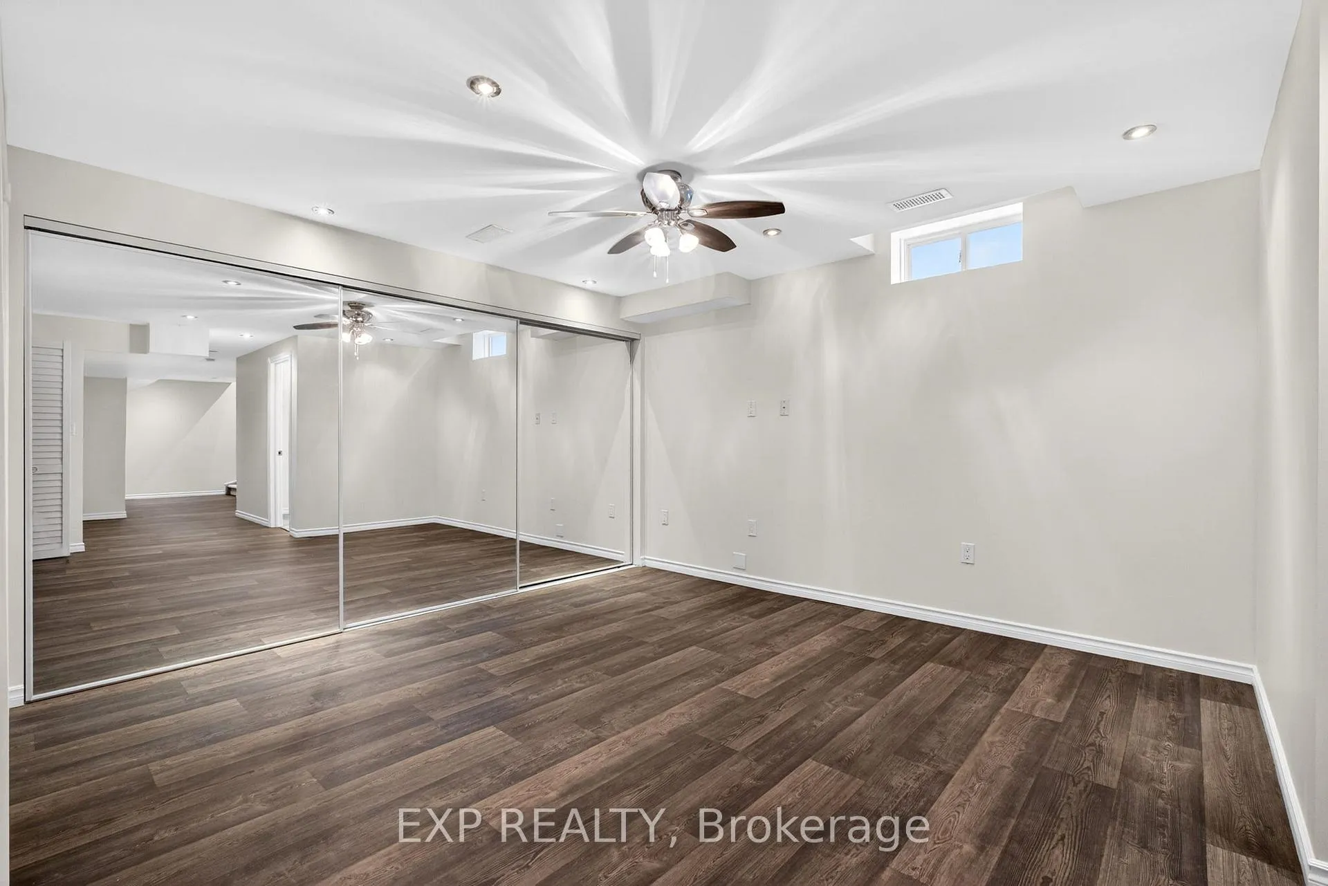 Photo 38 of 808 Greystone Court E, Oshawa, Pinecrest — HOMEH
