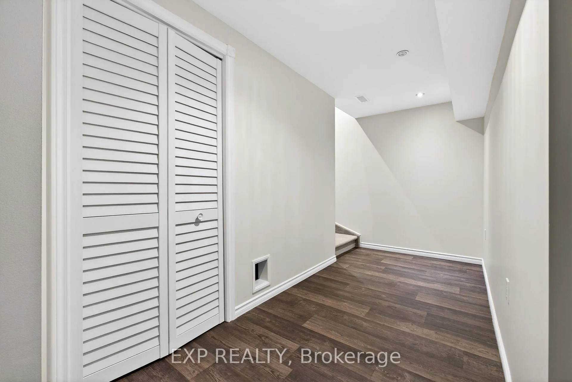 Photo 45 of 808 Greystone Court E, Oshawa, Pinecrest — HOMEH