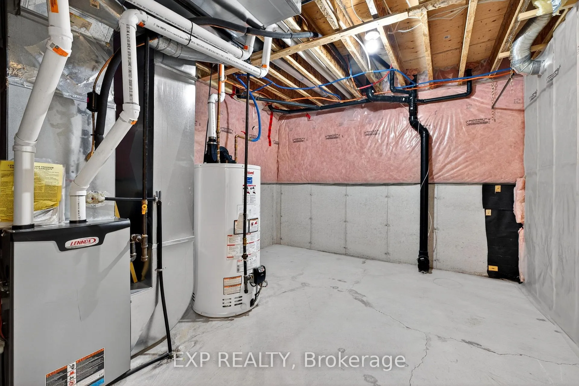 Photo 49 of 808 Greystone Court E, Oshawa, Pinecrest — HOMEH