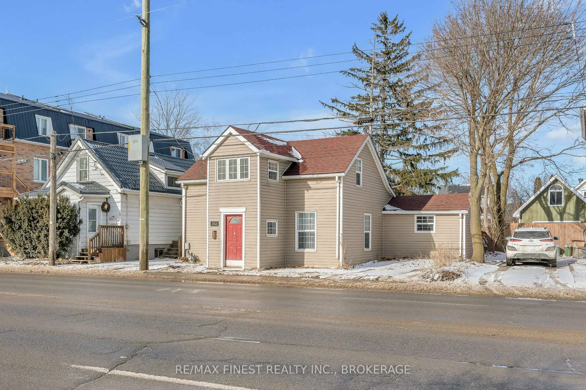 Front of 763 King Street W