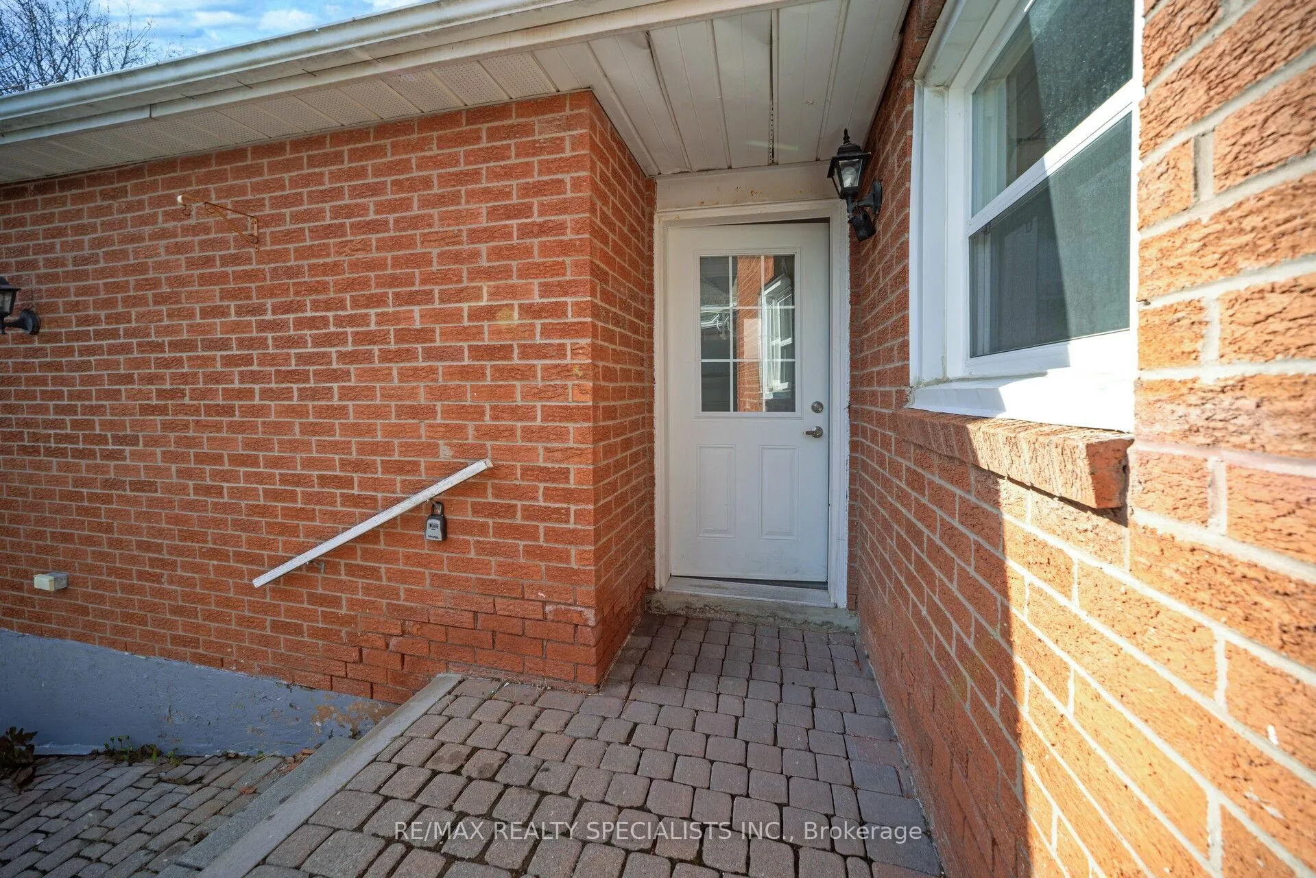 Photo 5 of 9 Wayne Nicol Drive, Brampton, Northwood Park — HOMEH
