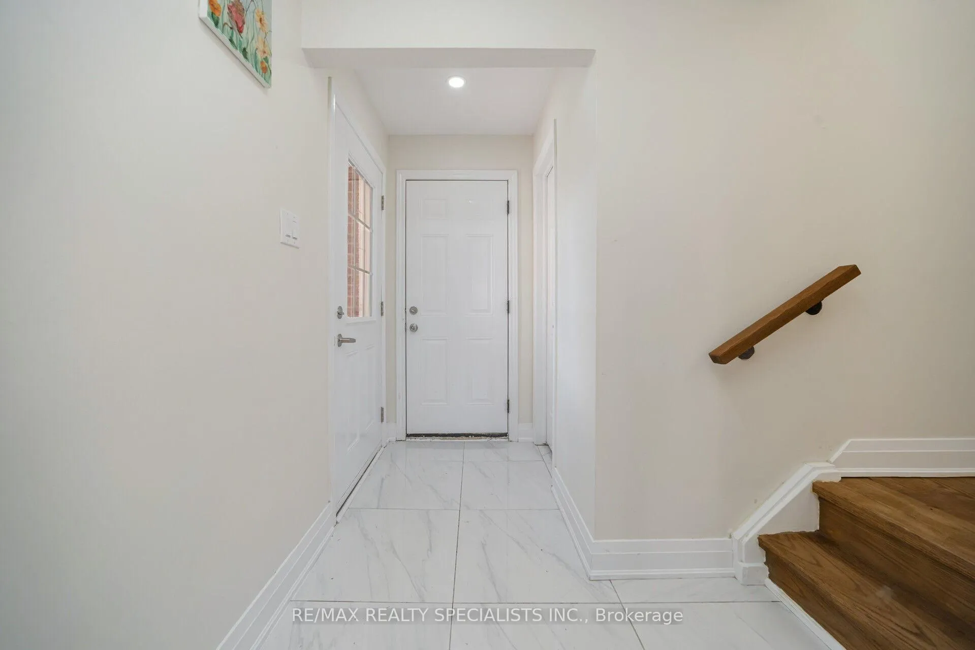 Photo 7 of 9 Wayne Nicol Drive, Brampton, Northwood Park — HOMEH