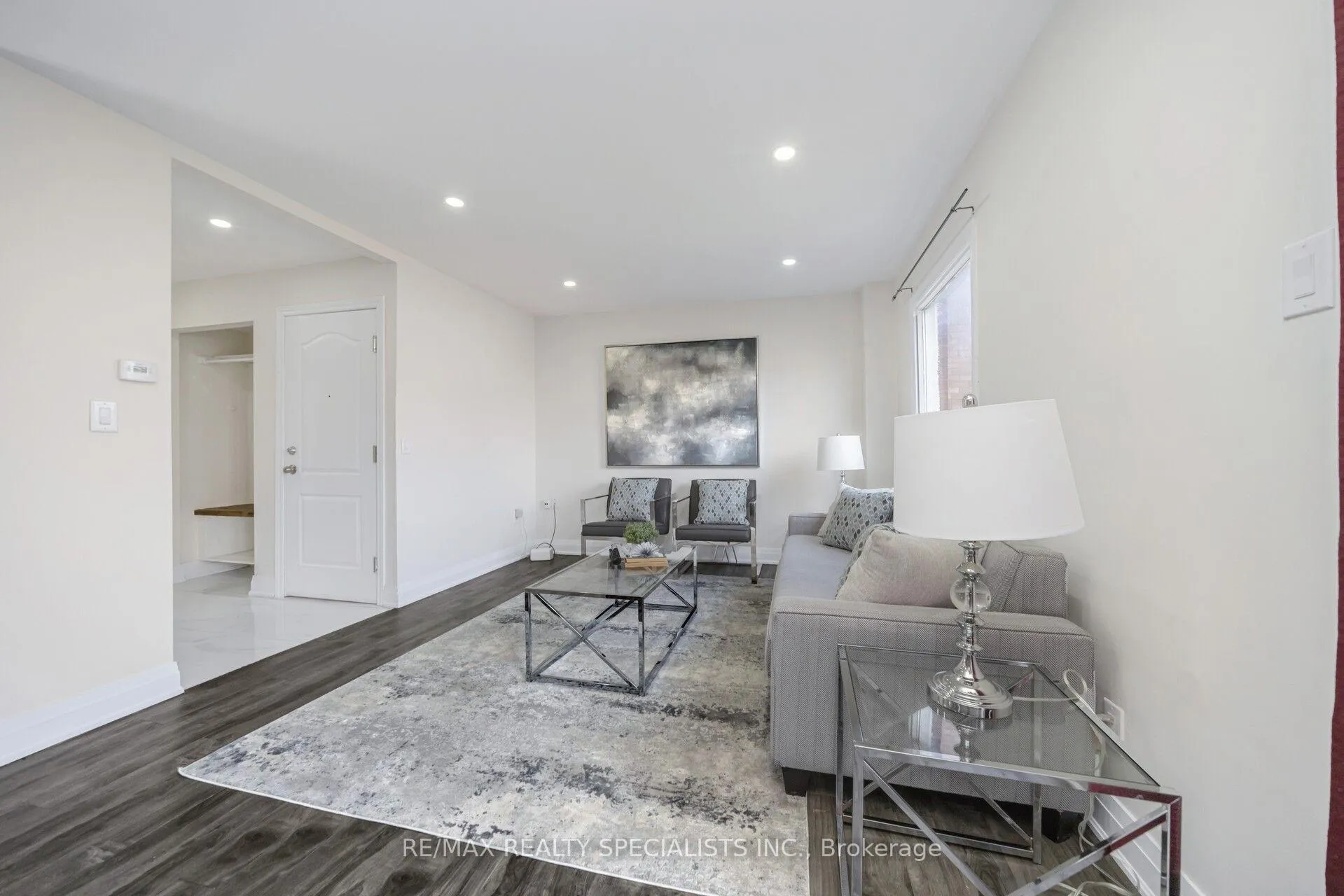 Photo 12 of 9 Wayne Nicol Drive, Brampton, Northwood Park — HOMEH