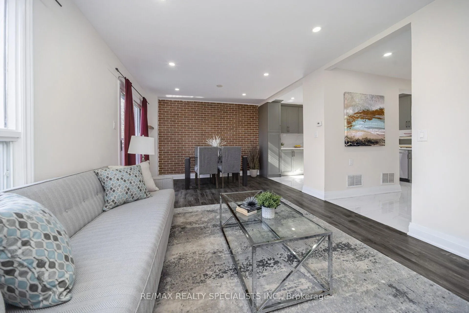 Photo 14 of 9 Wayne Nicol Drive, Brampton, Northwood Park — HOMEH