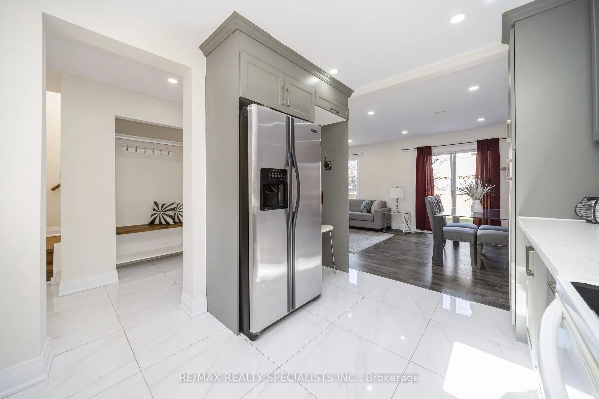 Photo 23 of 9 Wayne Nicol Drive, Brampton, Northwood Park — HOMEH