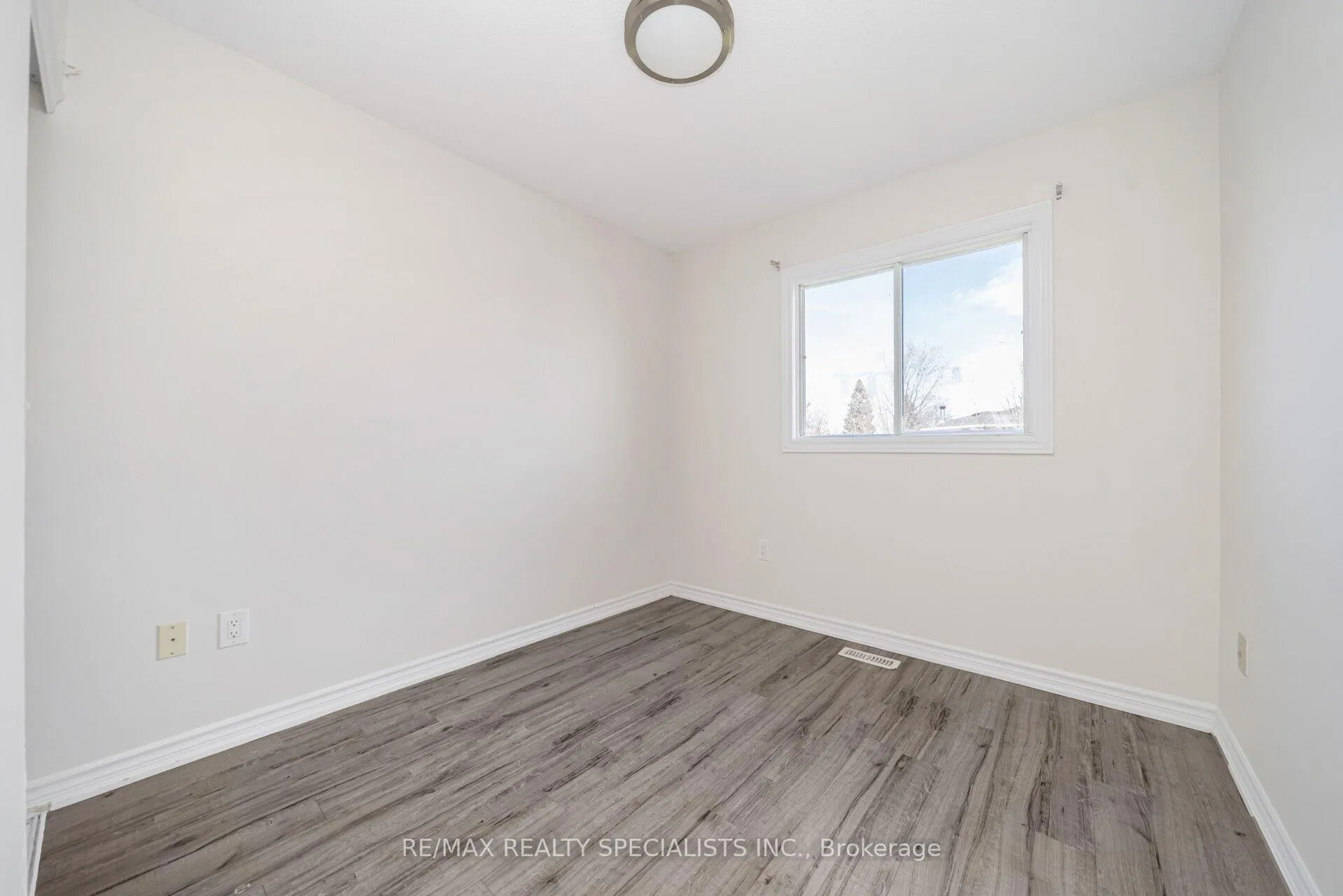 Photo 28 of 9 Wayne Nicol Drive, Brampton, Northwood Park — HOMEH