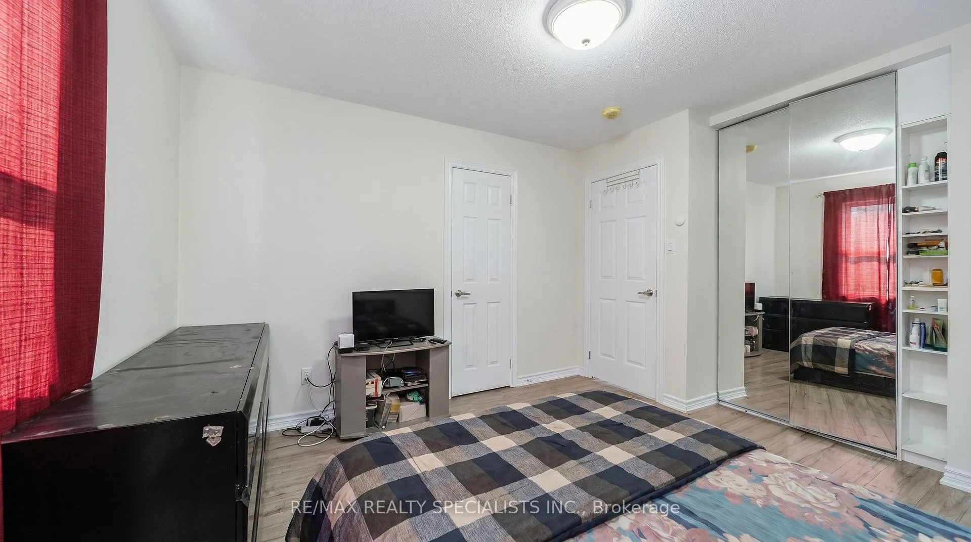 Photo 31 of 9 Wayne Nicol Drive, Brampton, Northwood Park — HOMEH