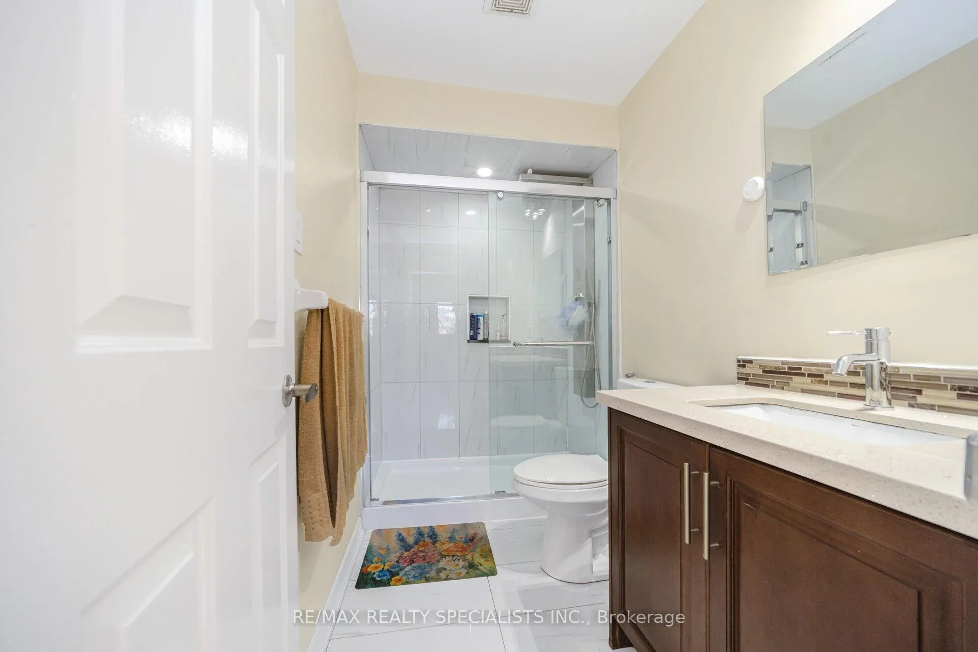 Photo 32 of 9 Wayne Nicol Drive, Brampton, Northwood Park — HOMEH