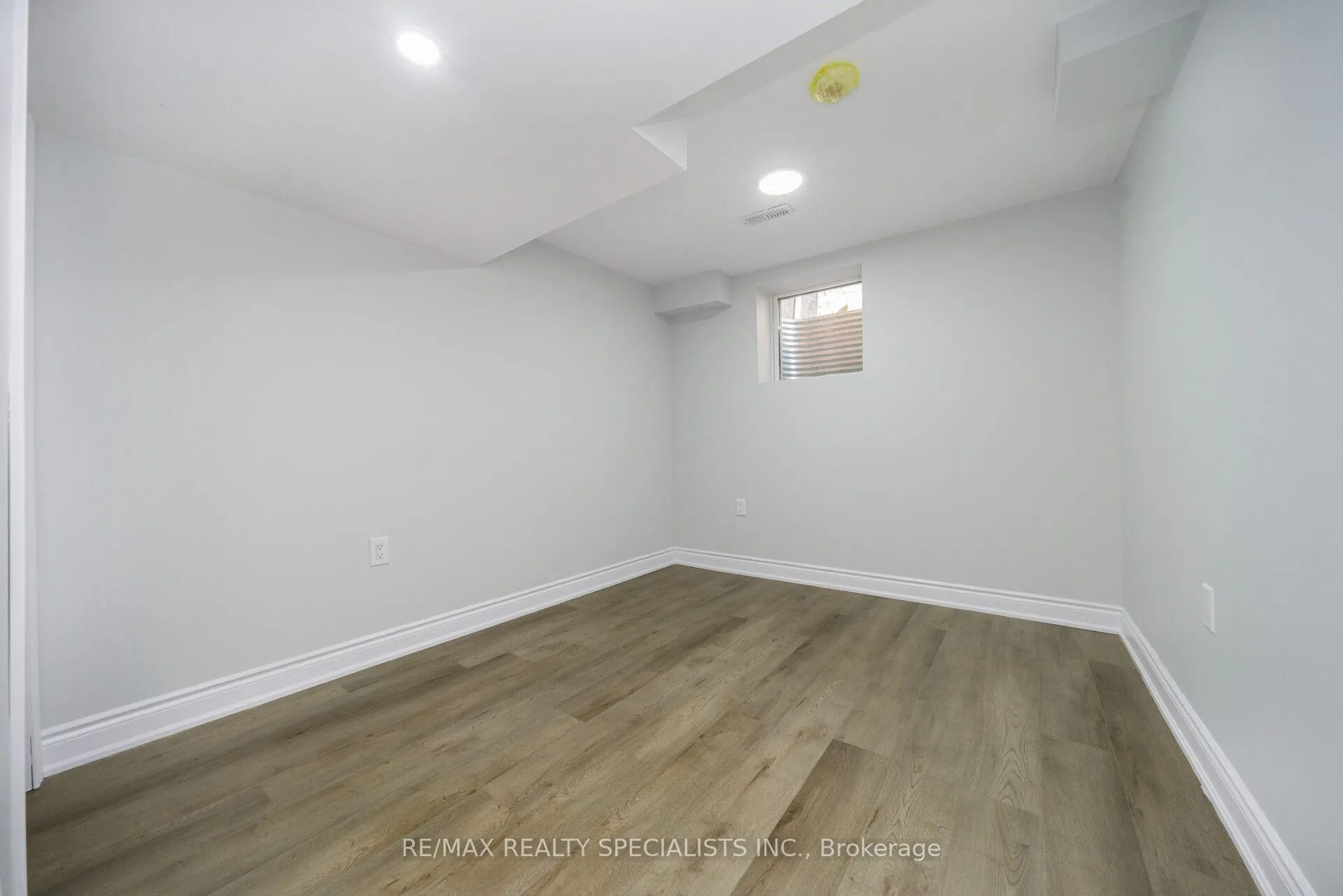 Photo 39 of 9 Wayne Nicol Drive, Brampton, Northwood Park — HOMEH