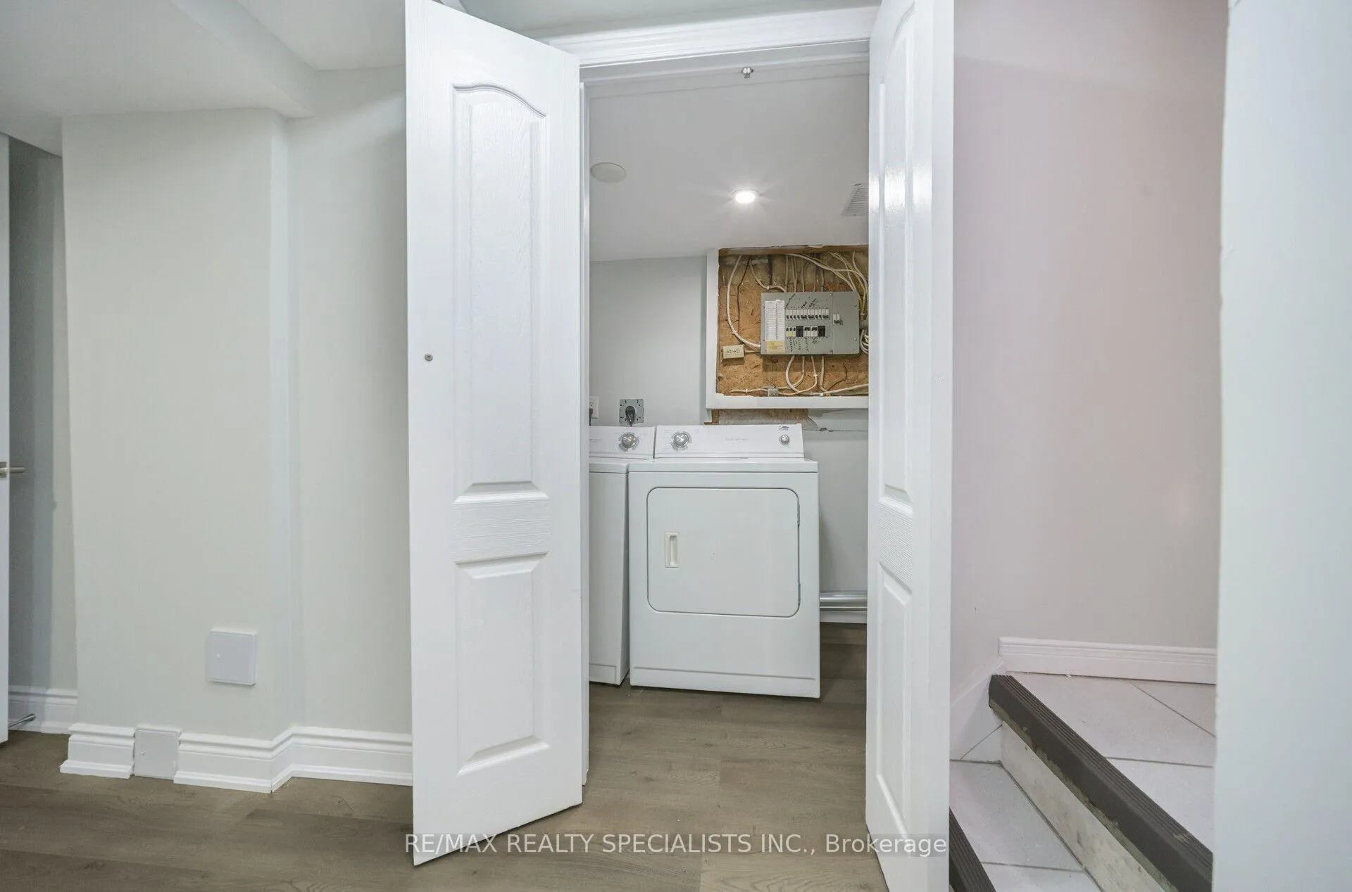 Photo 42 of 9 Wayne Nicol Drive, Brampton, Northwood Park — HOMEH