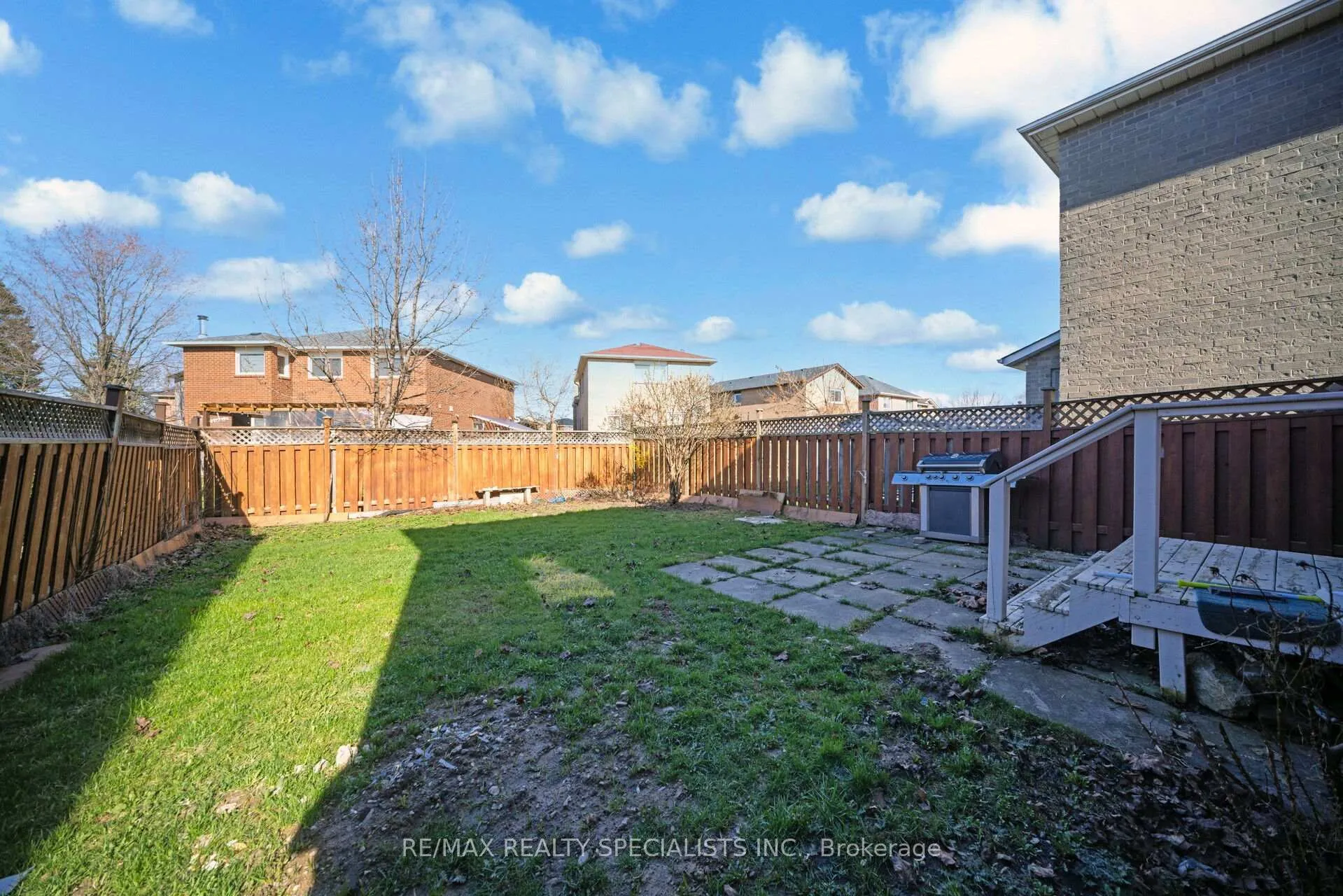 Photo 45 of 9 Wayne Nicol Drive, Brampton, Northwood Park — HOMEH