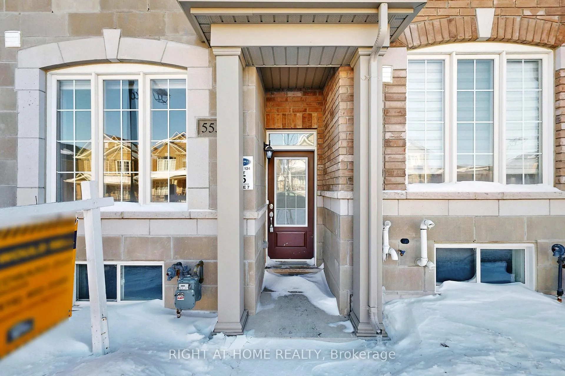 Photo 2 of 553 White's Hill Avenue, Markham, Cornell — HOMEH