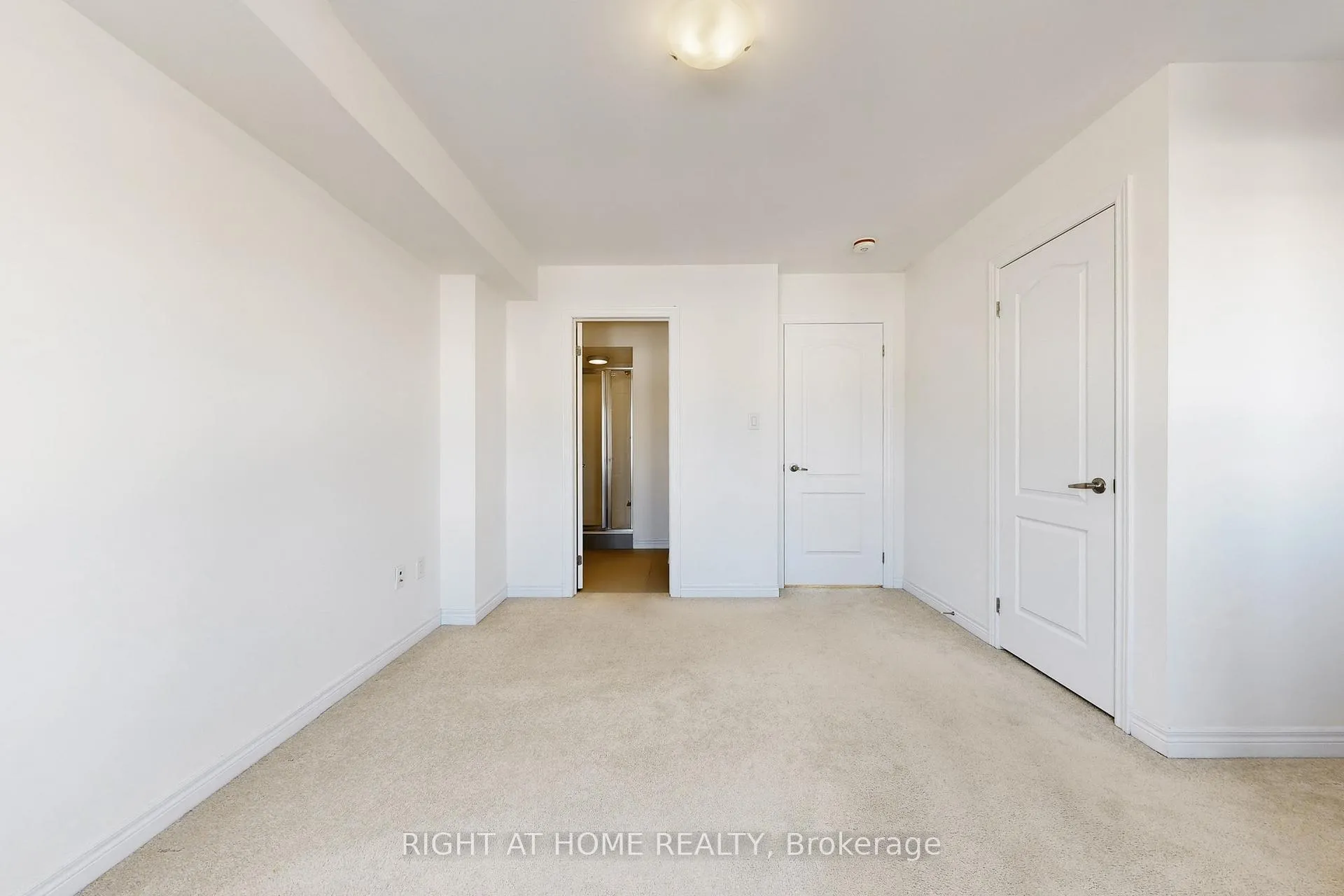 Photo 17 of 553 White's Hill Avenue, Markham, Cornell — HOMEH