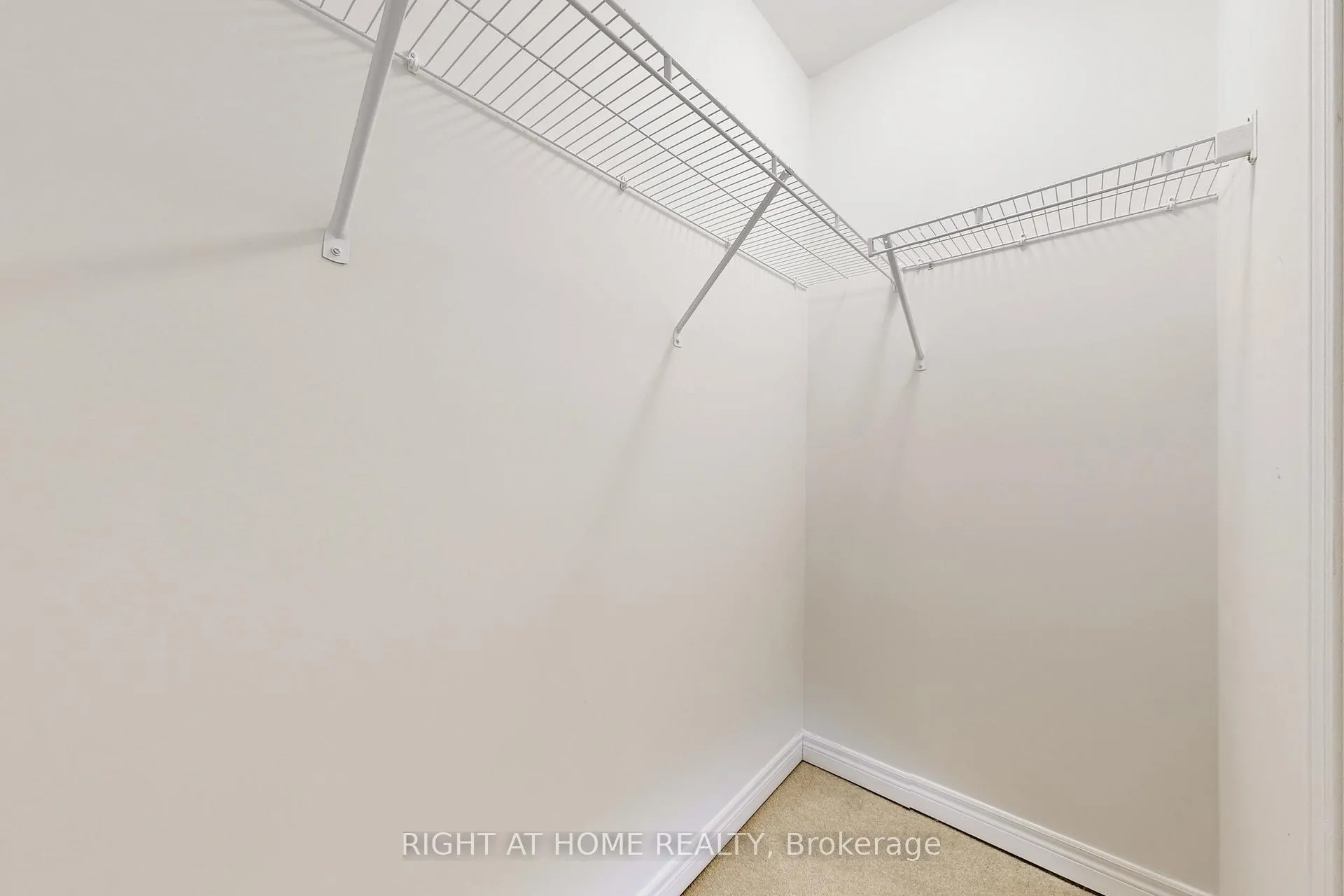 Photo 29 of 553 White's Hill Avenue, Markham, Cornell — HOMEH