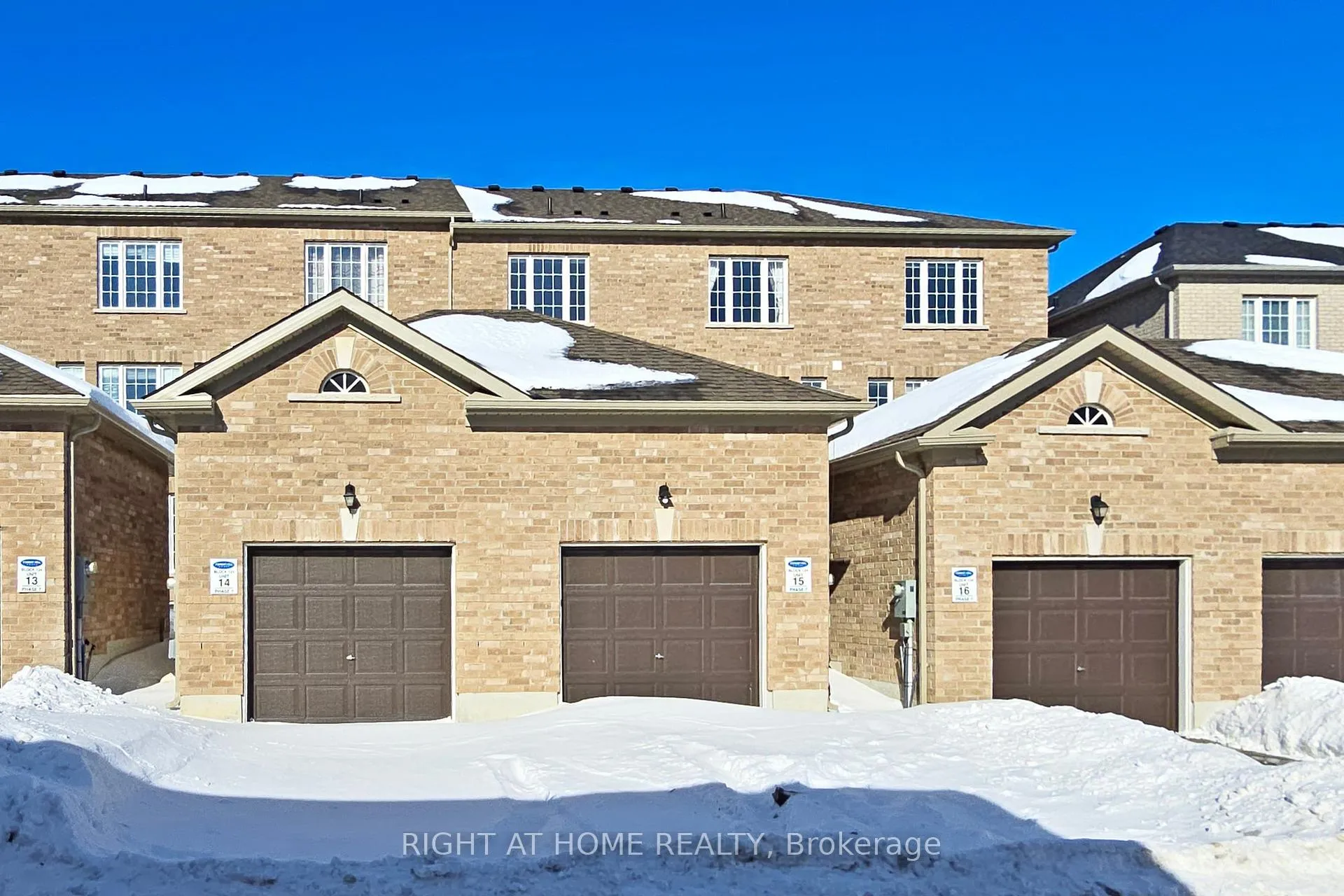 Photo 32 of 553 White's Hill Avenue, Markham, Cornell — HOMEH