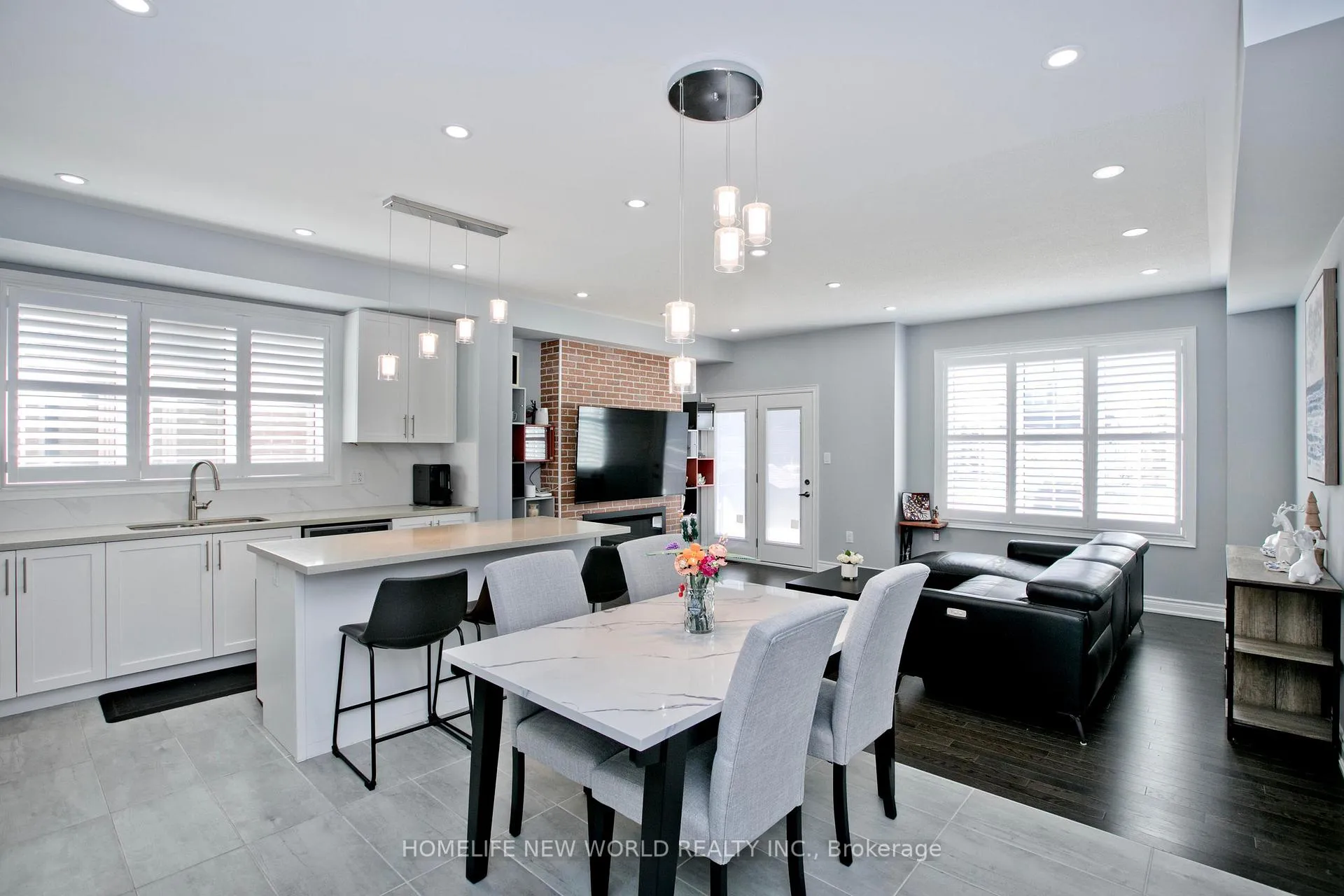 Photo 5 of 42 Ryler Way, Markham, Cedarwood — HOMEH