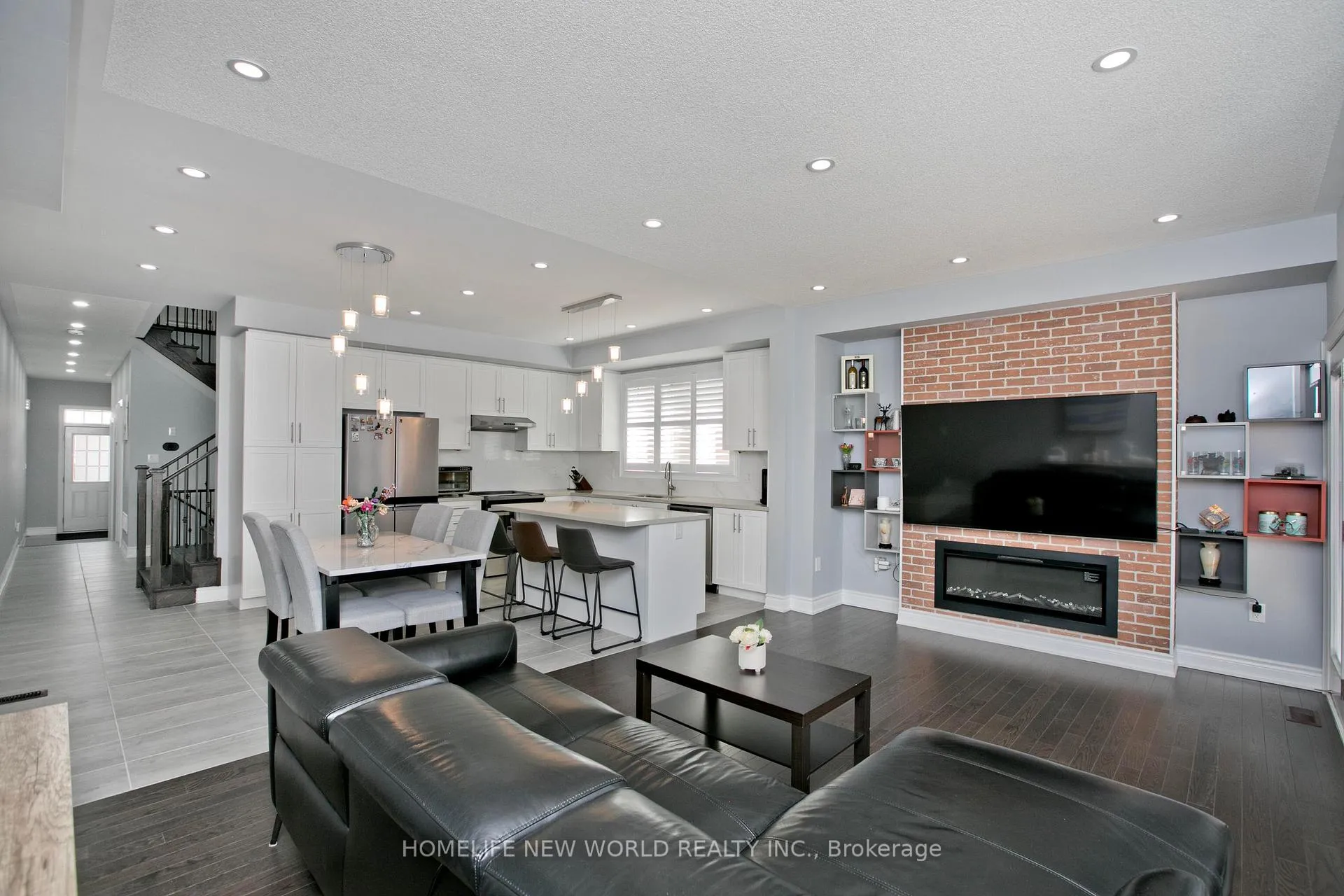 Photo 11 of 42 Ryler Way, Markham, Cedarwood — HOMEH