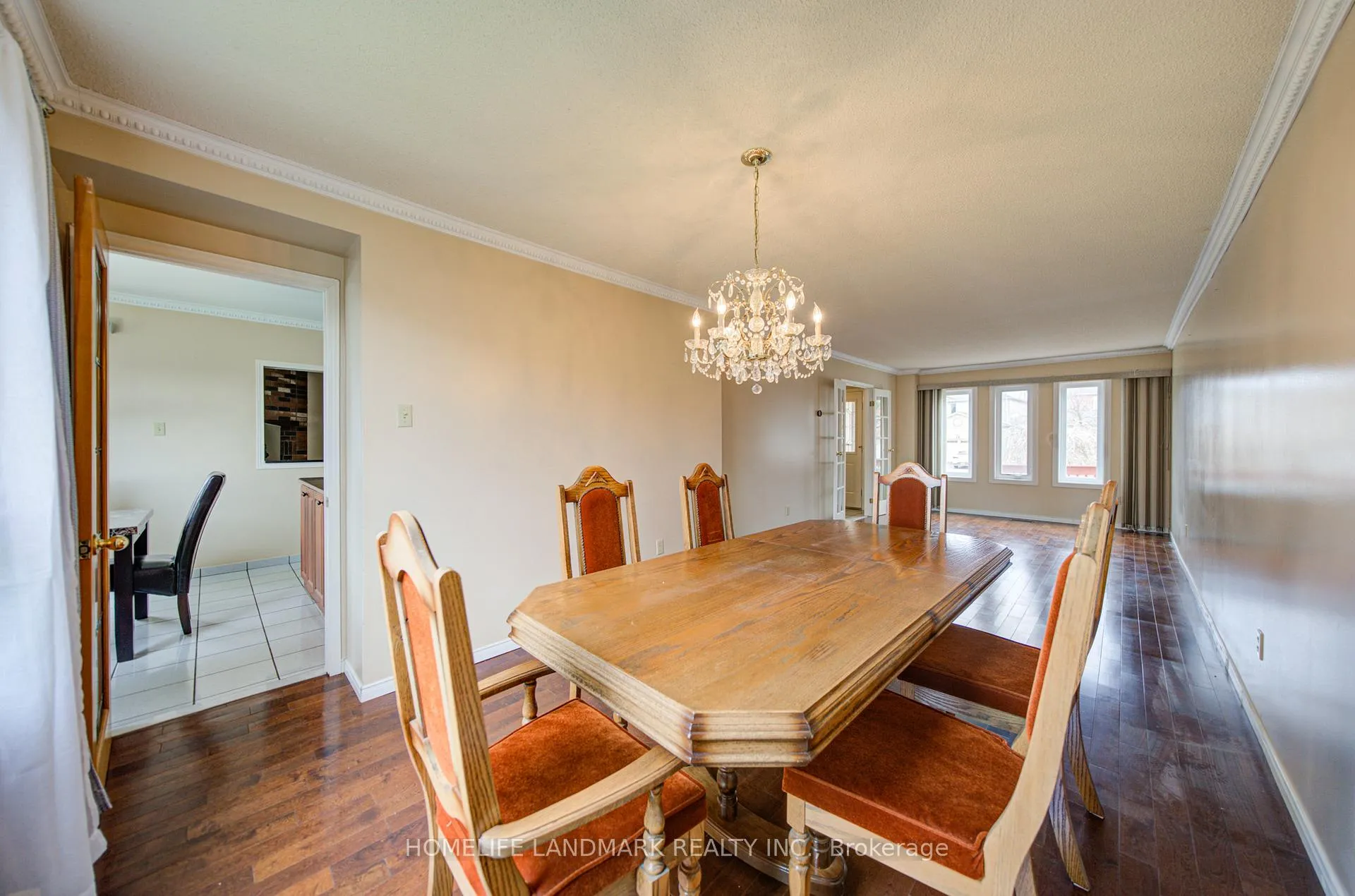 Photo 7 of 9 Duggan Drive, Brampton, Fletcher's West — HOMEH