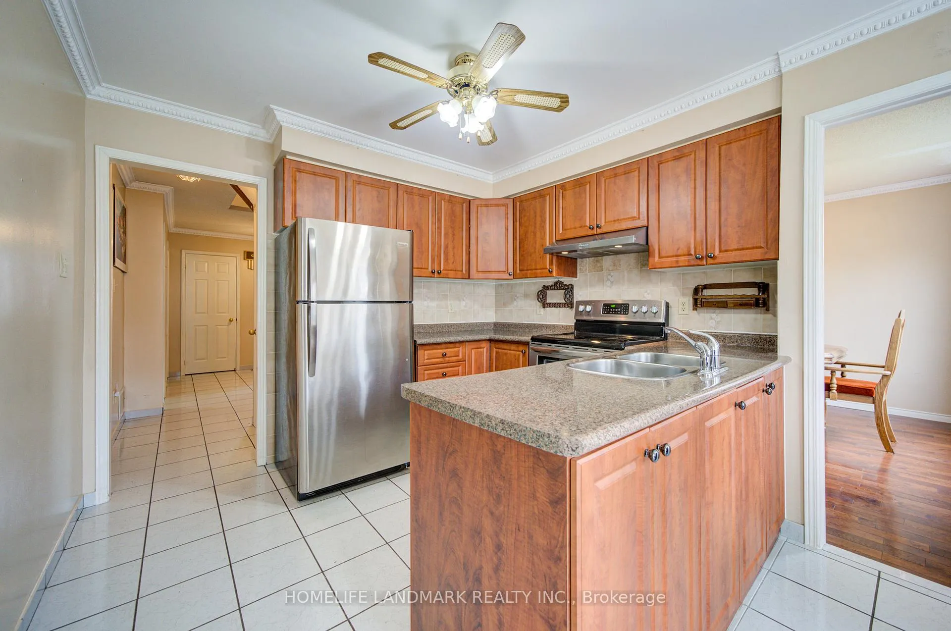 Photo 12 of 9 Duggan Drive, Brampton, Fletcher's West — HOMEH