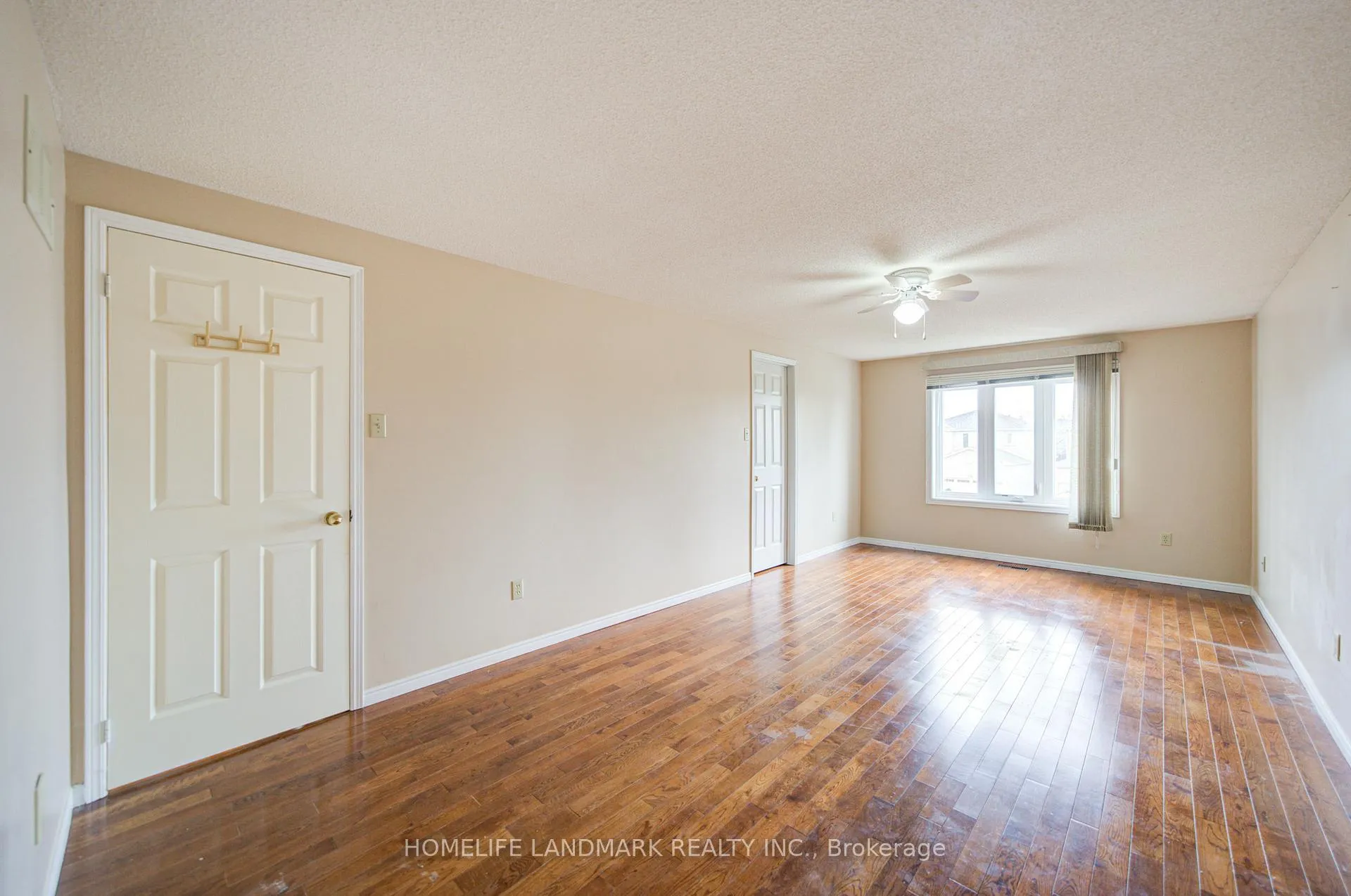 Photo 16 of 9 Duggan Drive, Brampton, Fletcher's West — HOMEH