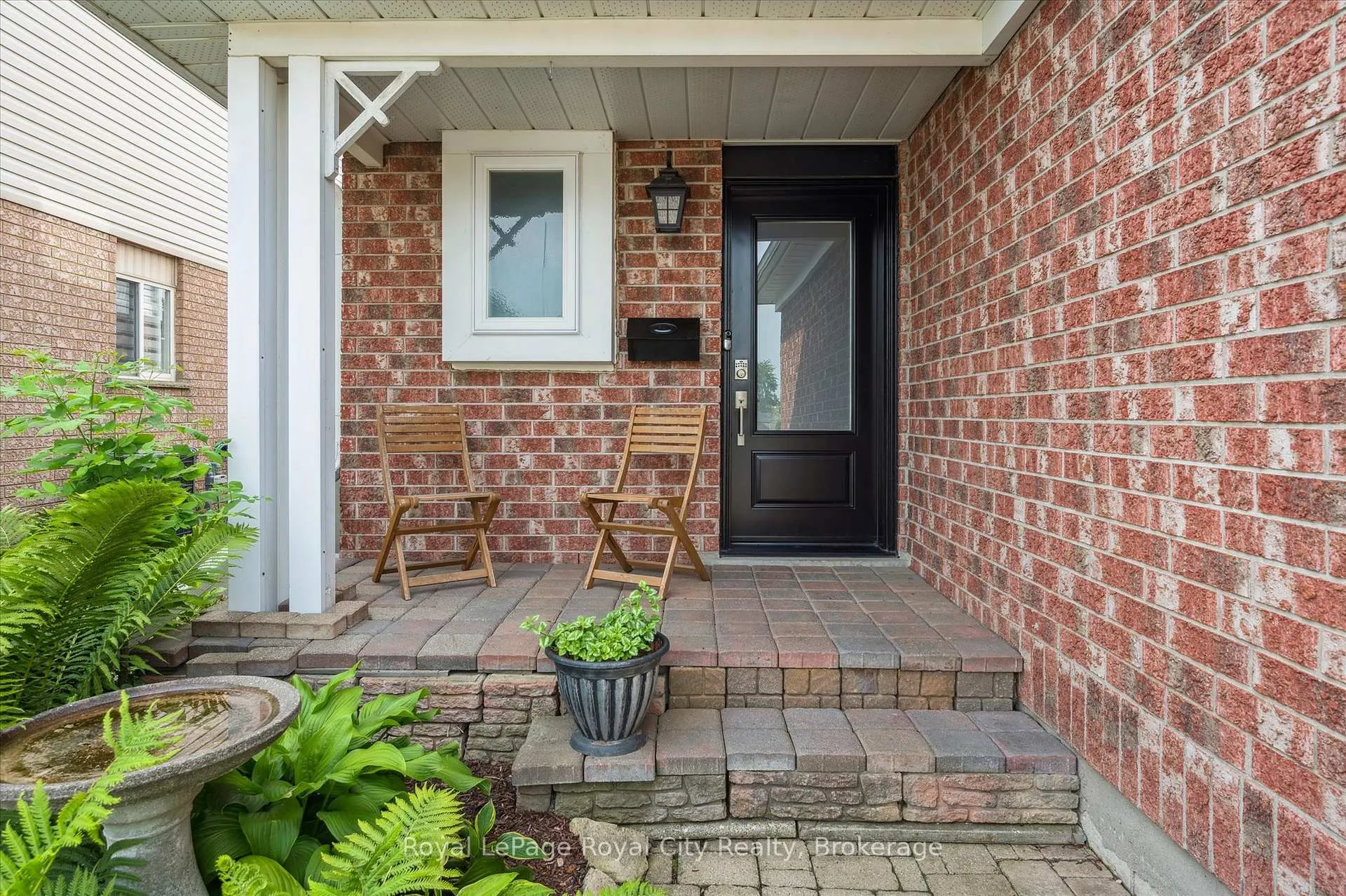 Photo 3 of 22 Thompson Drive, Guelph, Grange Road — HOMEH